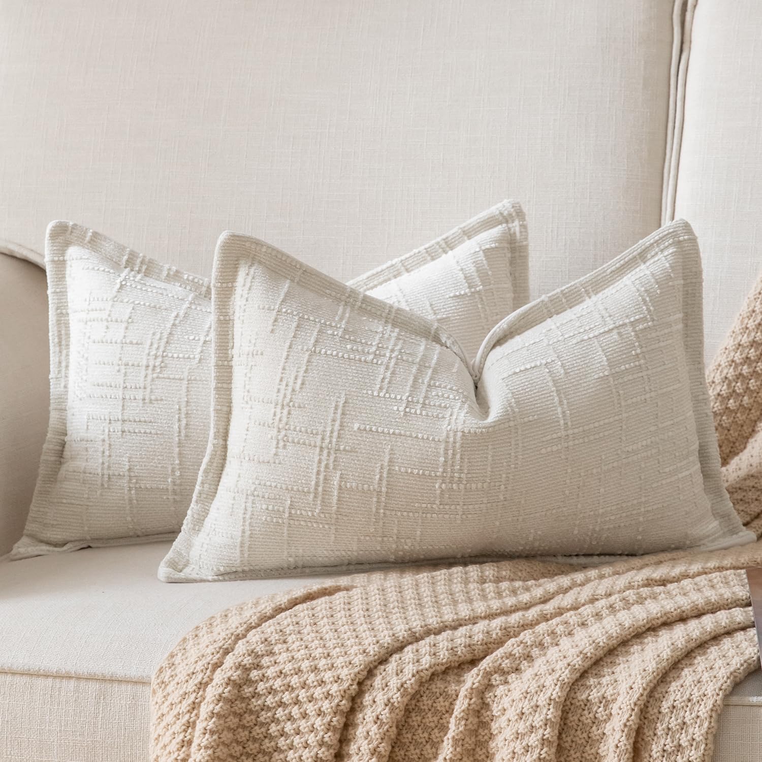 YAERTUN Chenille Cushion Covers 30x50 cm 12x20 inch Set of 2 Textured Broadside Soft Cozy Velvet Throw Pillow covers Farmhouse Boho Decorative Pillow Cases for Couch Bed Sofa Livingroom CreamWhite