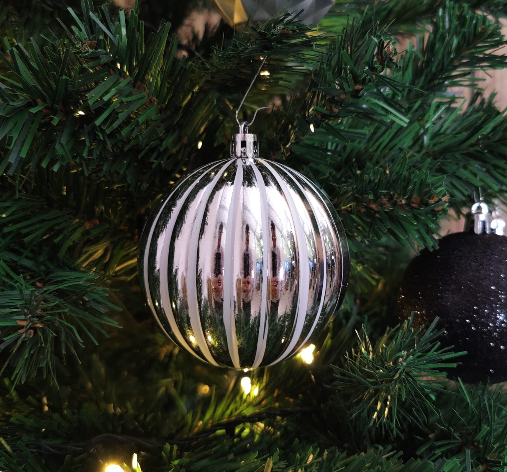 Kunststoff Weihnachtskugel Ø 8cm weiß Silber Deko Christbaumschmuck 4 Sets - 36 Kugeln