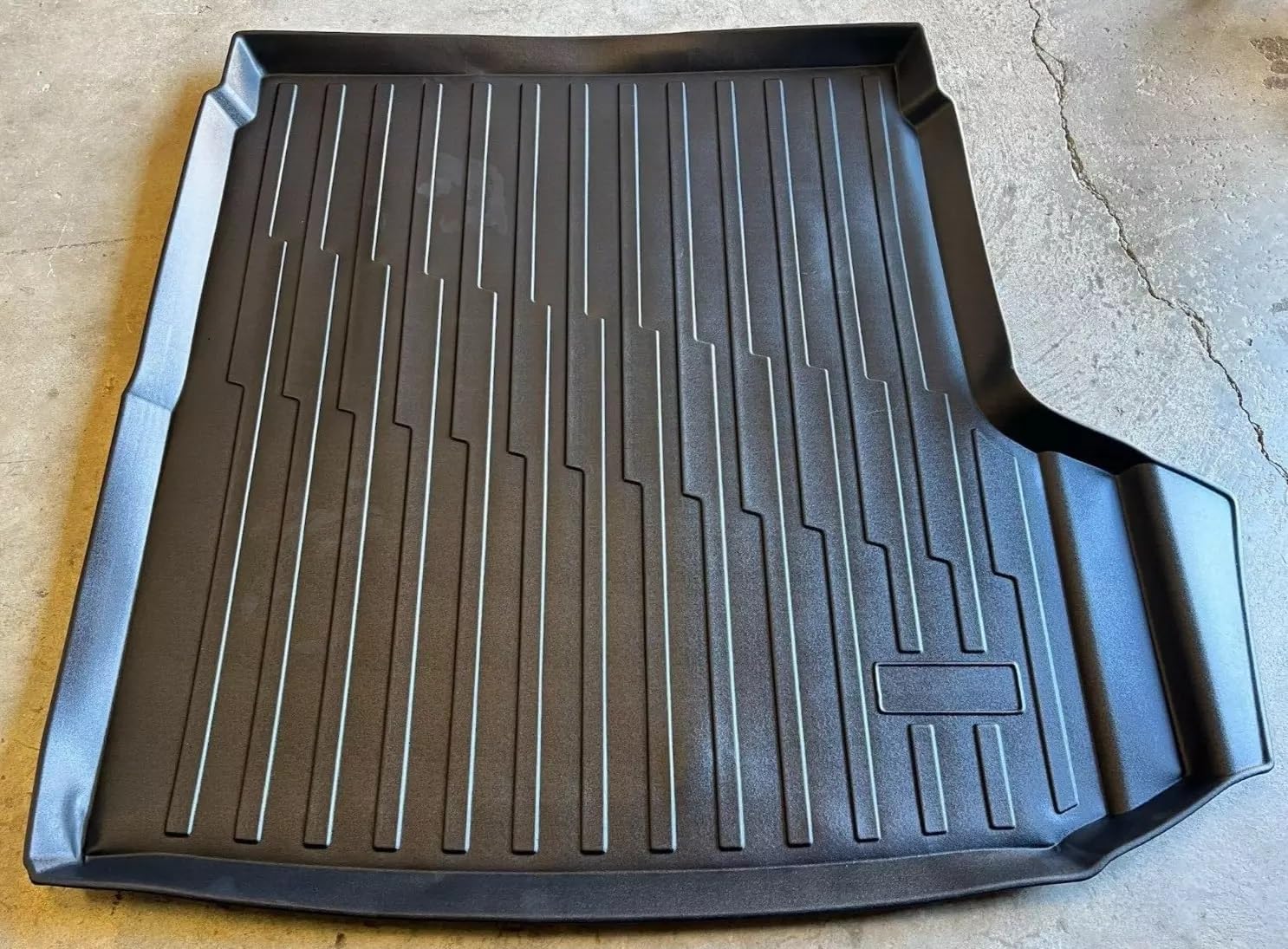 Floor Cargo Liner – Trunk Mat for Volkswagen Passat 2012–2022 – Weather – Resistant Trunk Mats for Cars with Raised Lip – Non-Slip Car Tray Pad Boot – Laser Pre-Cut Design