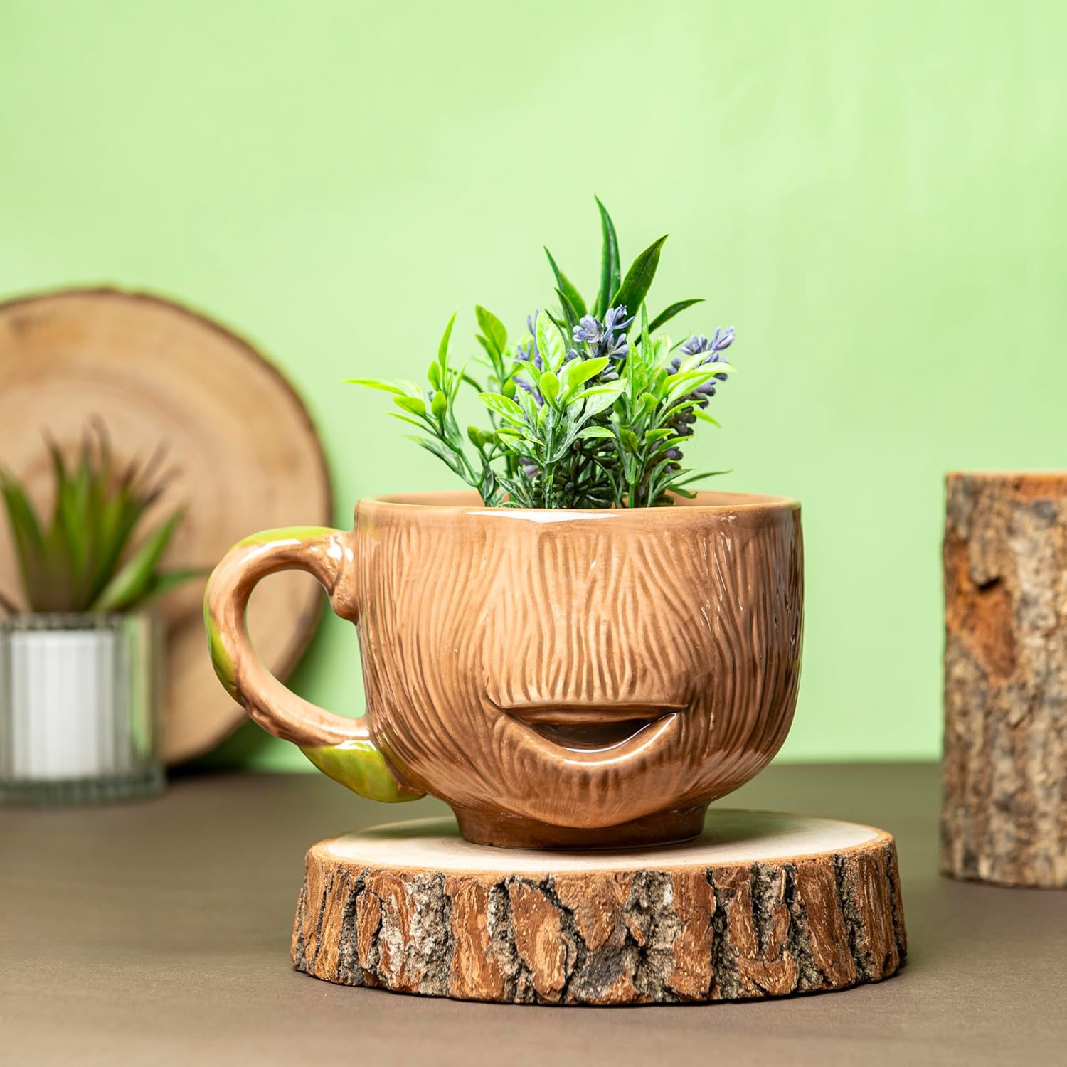 Zak Designs Marvel Guardians of the Galaxy Sculpted Ceramic Coffee Mug for Hot Drinks, Collectible Keepsake with Unique 3D Character (16.5 oz, Groot) - Image 4