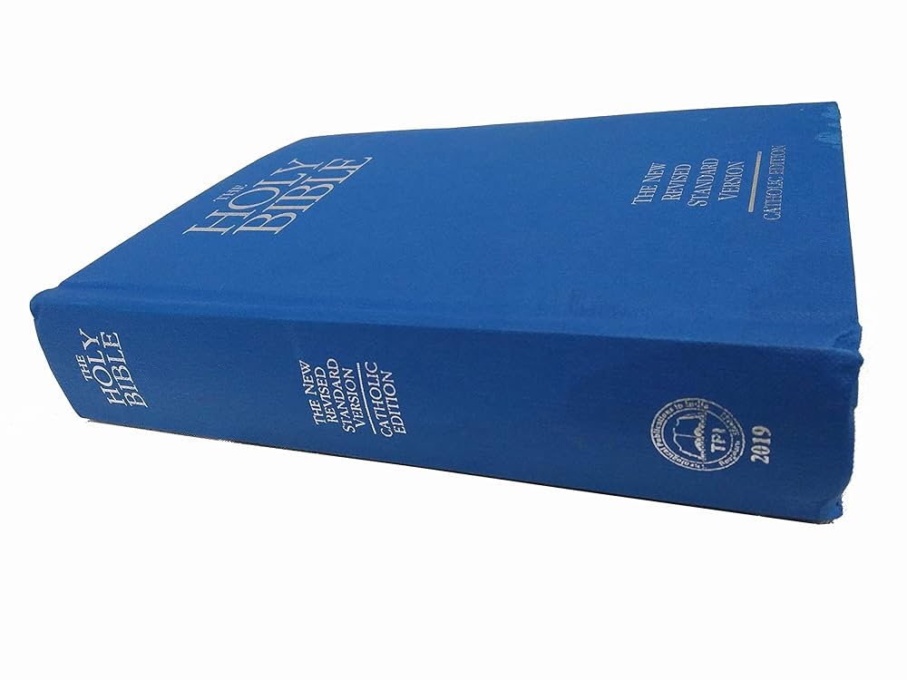 Amazon.co.jp: THE HOLY BIBLE CATHOLIC NRSV (NEW REVISED