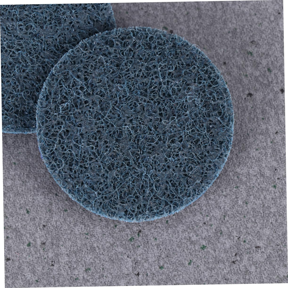 Discos de Lija de Torsión de Nailon de 2 Pulgadas 50 Piezas | Color Azul, Óxido de Aluminio Marrón, para Azulejo y Metal, Uso en Casa y Taller Color Aleatorio