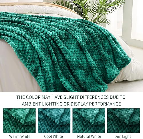 Miniatura 4 de Exclusivo Mezcla Manta de forro polar extra grande de 50 x 70 pulgadas, elegante manta jacquard con nubes 3D para sofá, acogedora, suave y ligera