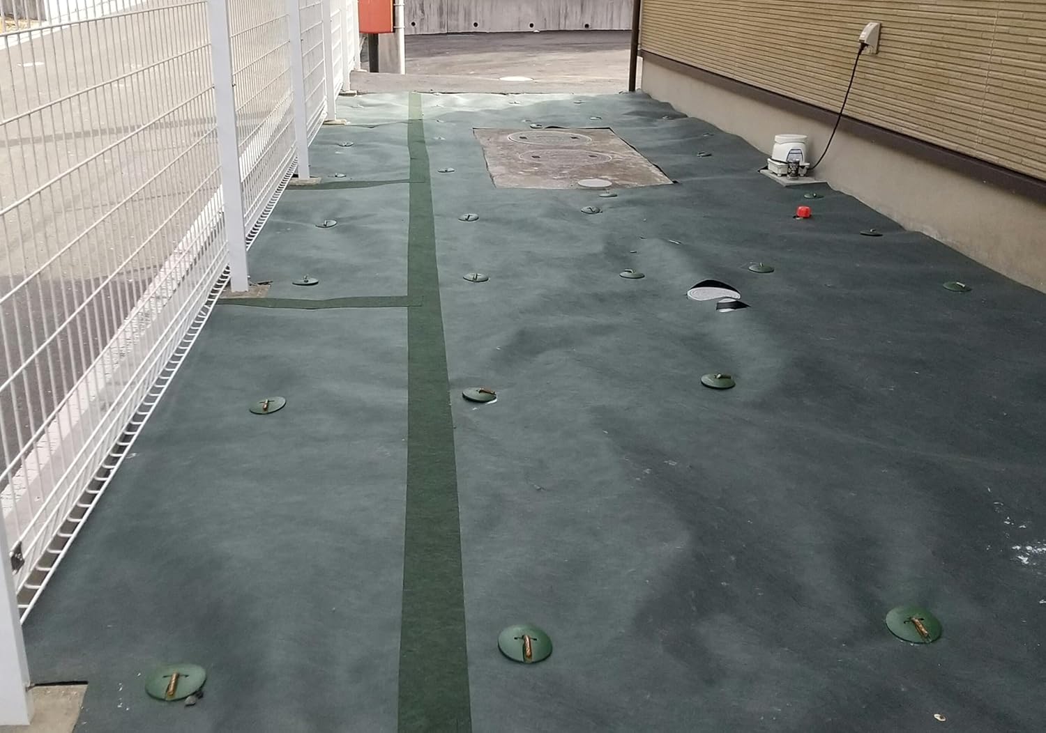 Weed Blocker Ultra-High-Density Polyester Non-Woven Fabric | Durable Smooth Flexible Tear & UV Resistance Weed Control Barrier for Flower Bed Mulch Pavers Garden Stakes (FT-200G) (1x10)