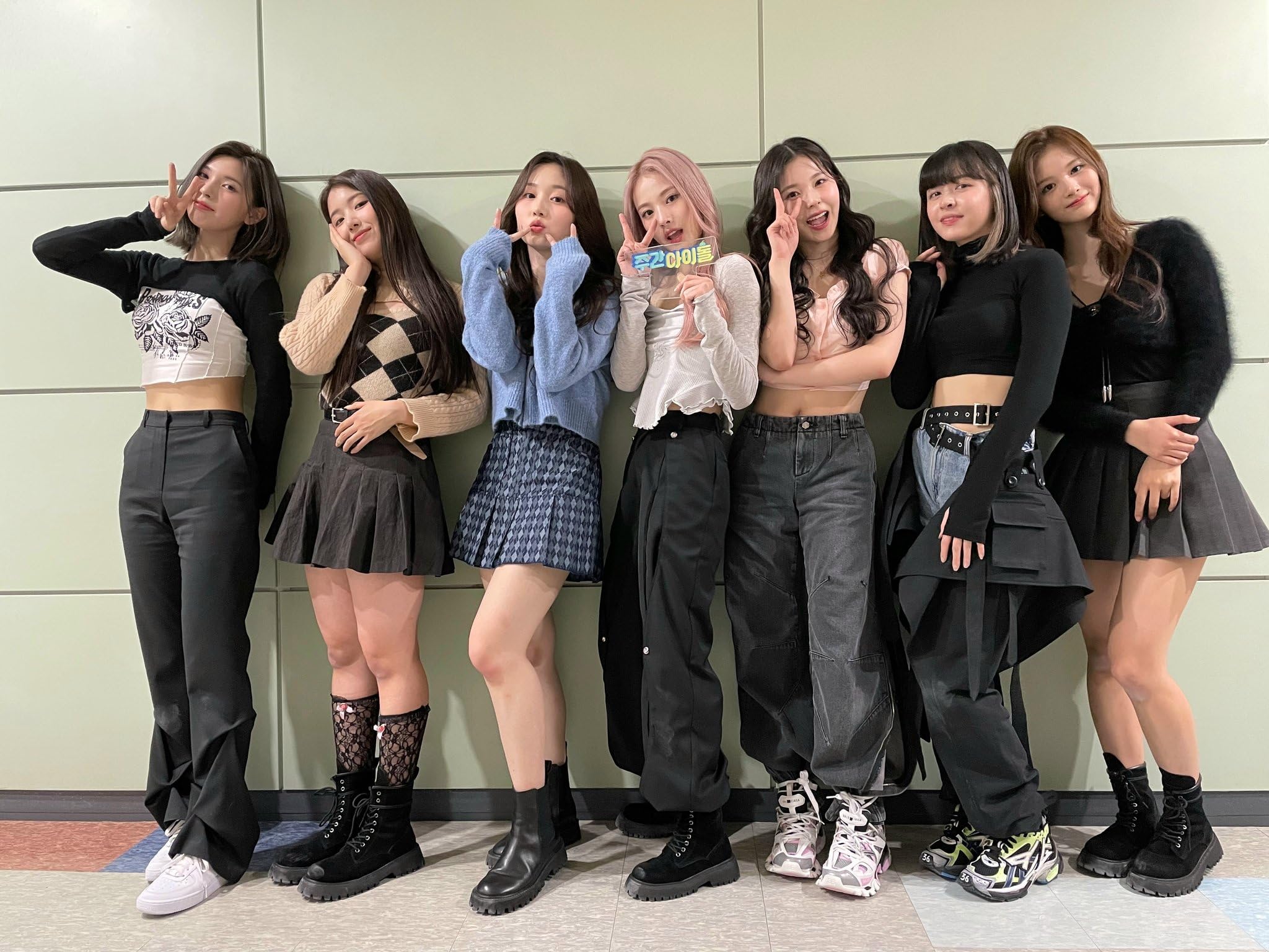 Amazon | K-POP DVD NMIXX 週間アイドル 2022.02.23 日本語字幕あり