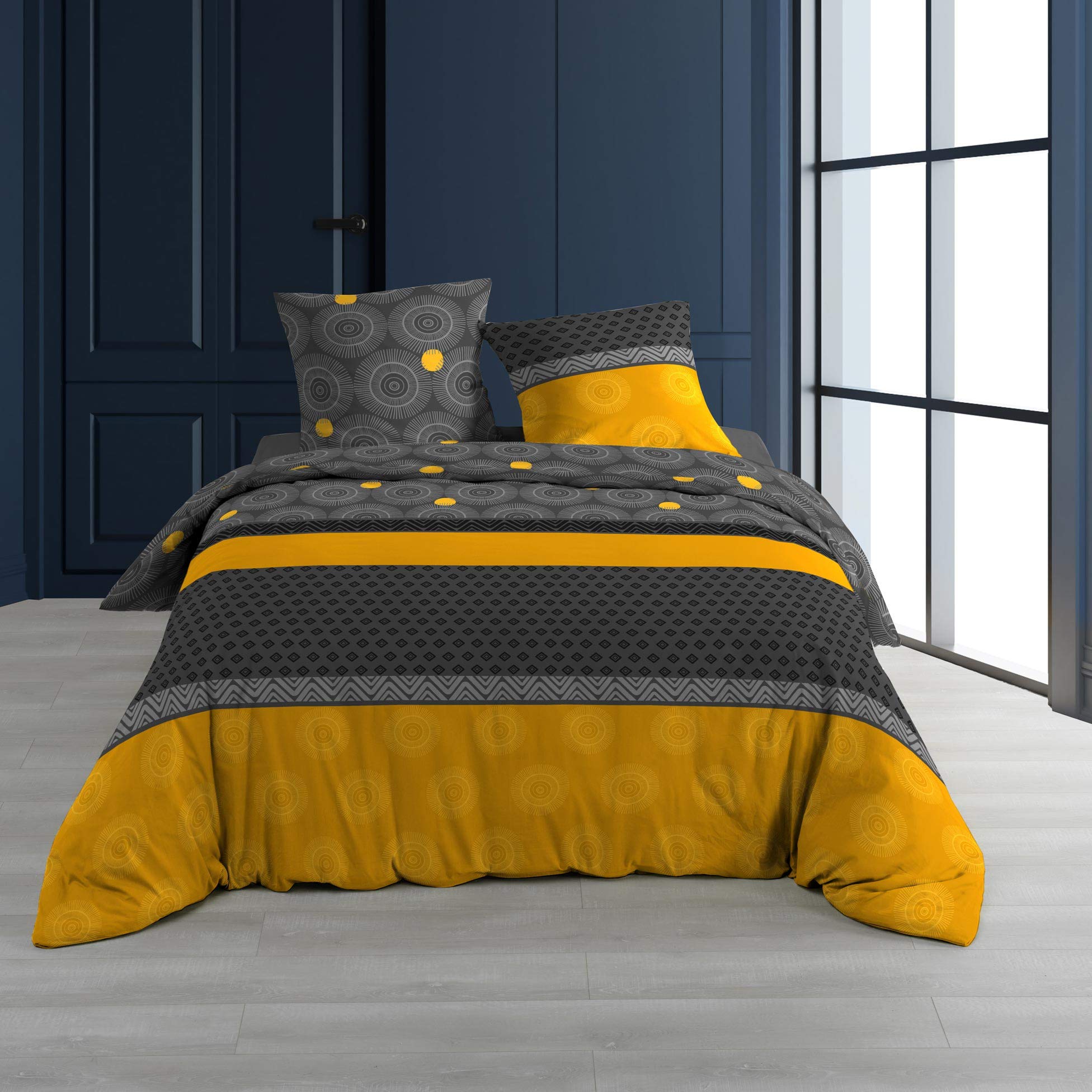 3 Piece Bed Linen Set 240 x 220 cm Yellow with Washbasin Print