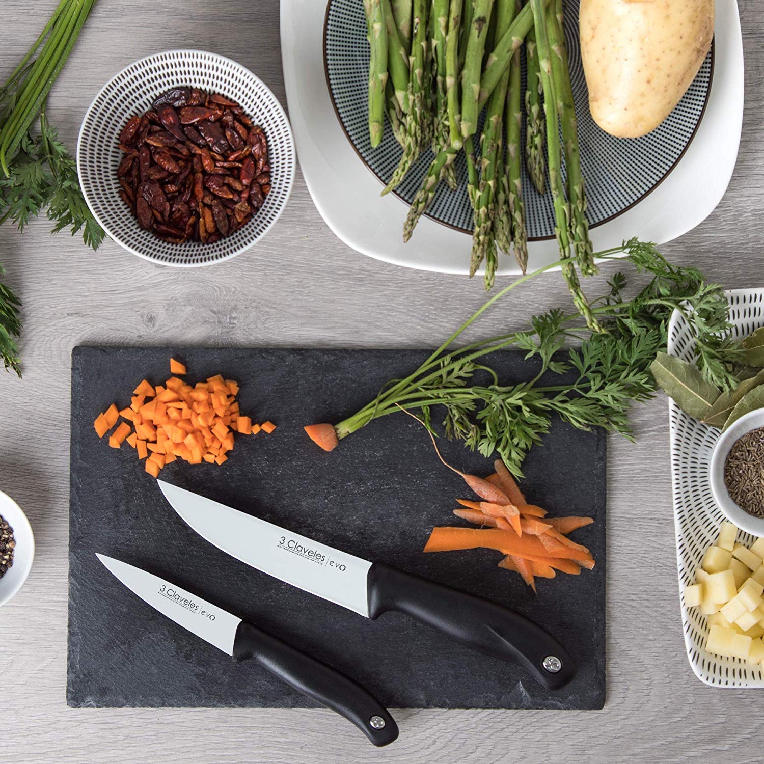 3 Claveles EVO zestaw noży do warzyw 9 cm + kuchnia 13,5 cm + Santoku 18 cm, stal nierdzewna, uchwyt polipropylenowy, lekki i wytrzymały