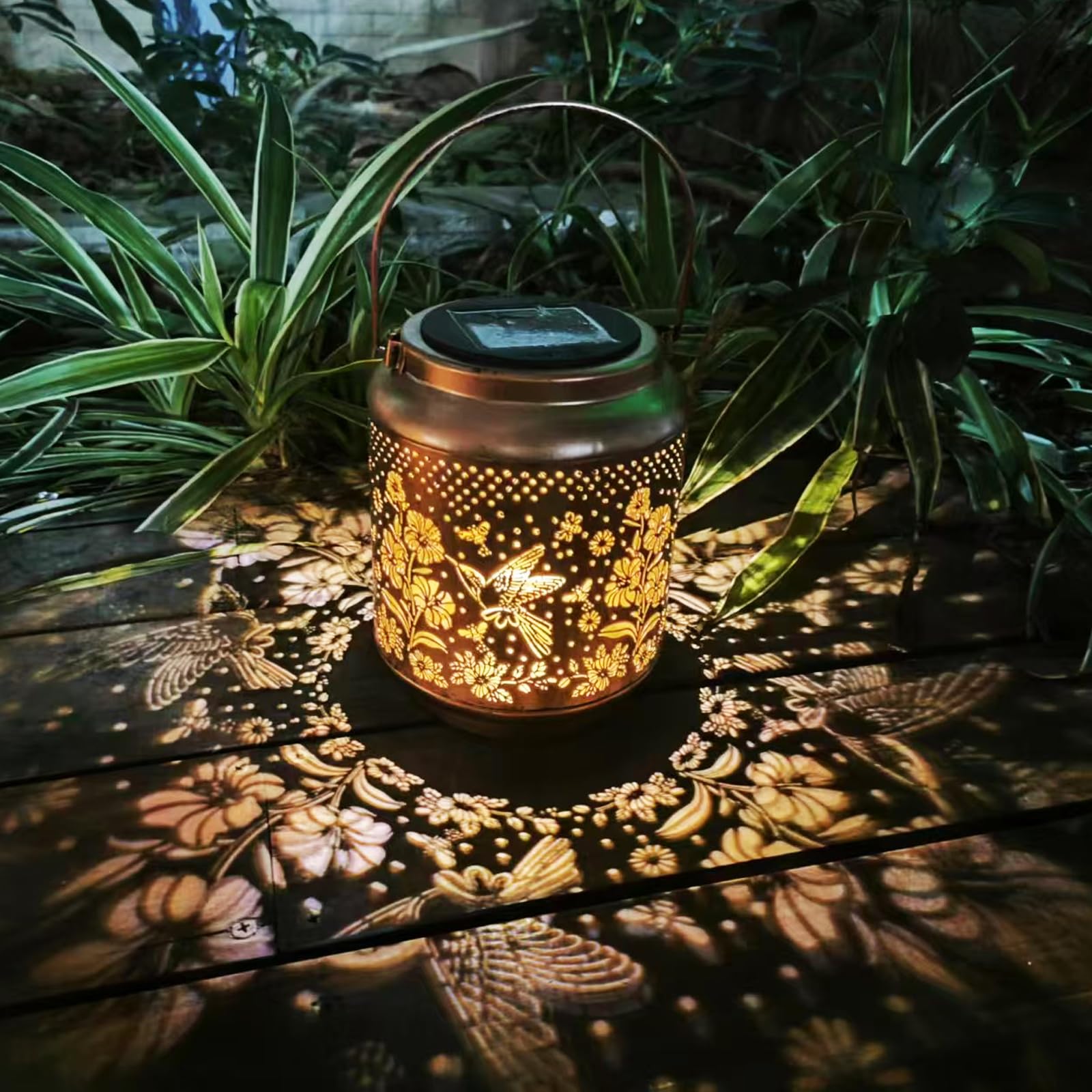 Neioaas Hummingbird Solar Lantern - Waterproof Outdoor Metal LED Chandelier, Stylish Lawn Projection Light, Hollow Decorative Lantern for Garden,