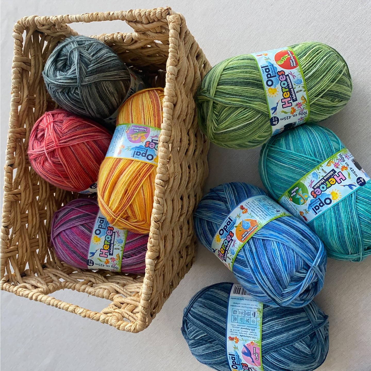100g Opal Heroes 4ply Sock Yarn, 75% Wool 25% Polyamide Space Dyed Colourful Yarns for Knitting & Crocheting, Fluffy Breathable for Socks, Sweater & Hats (11545)