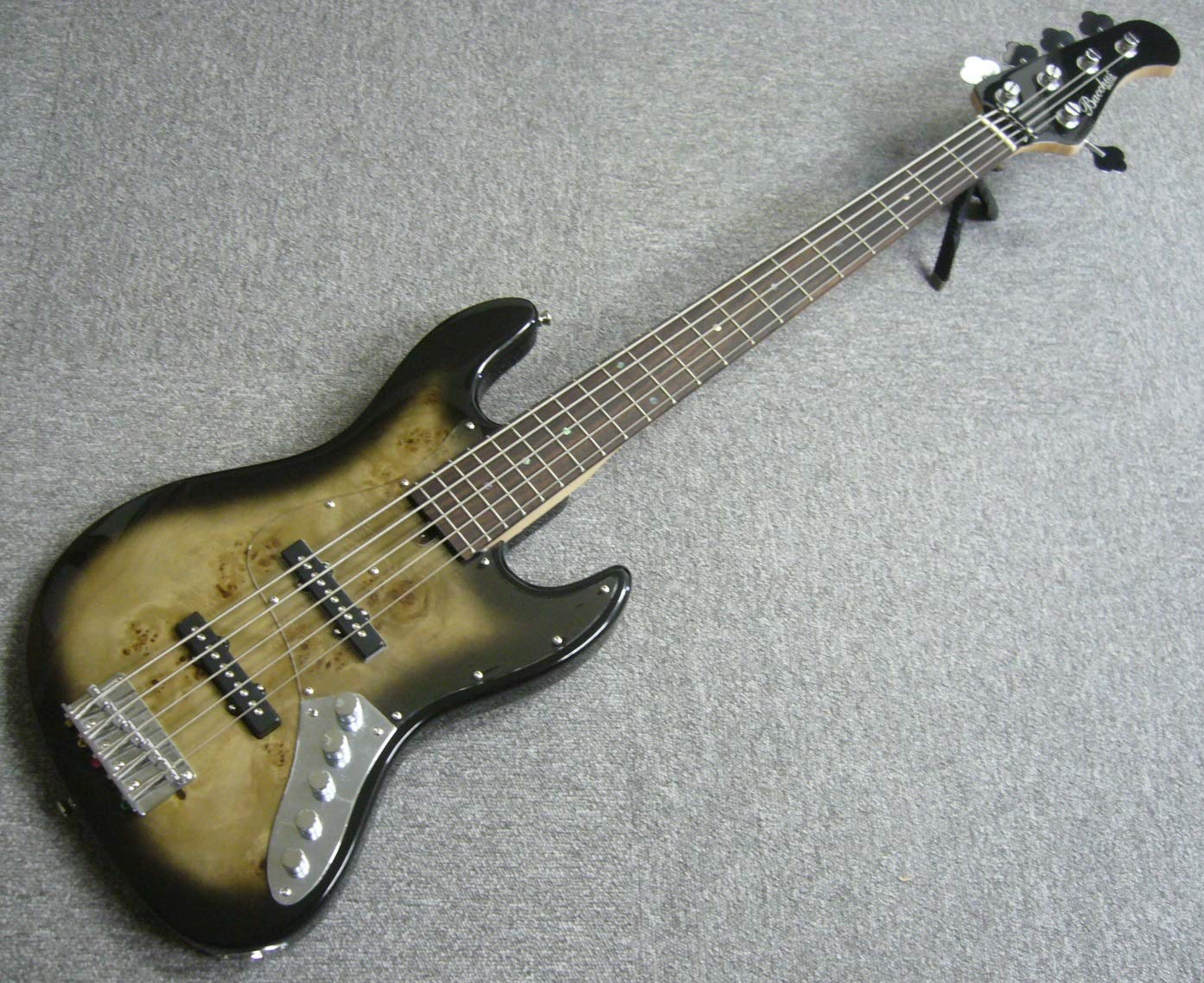 超美品　Bacchus エレキベース ブラック　SKY 超美品 Bacchus エレキベース ブラック SKY 超美品 Bacchus エレキ