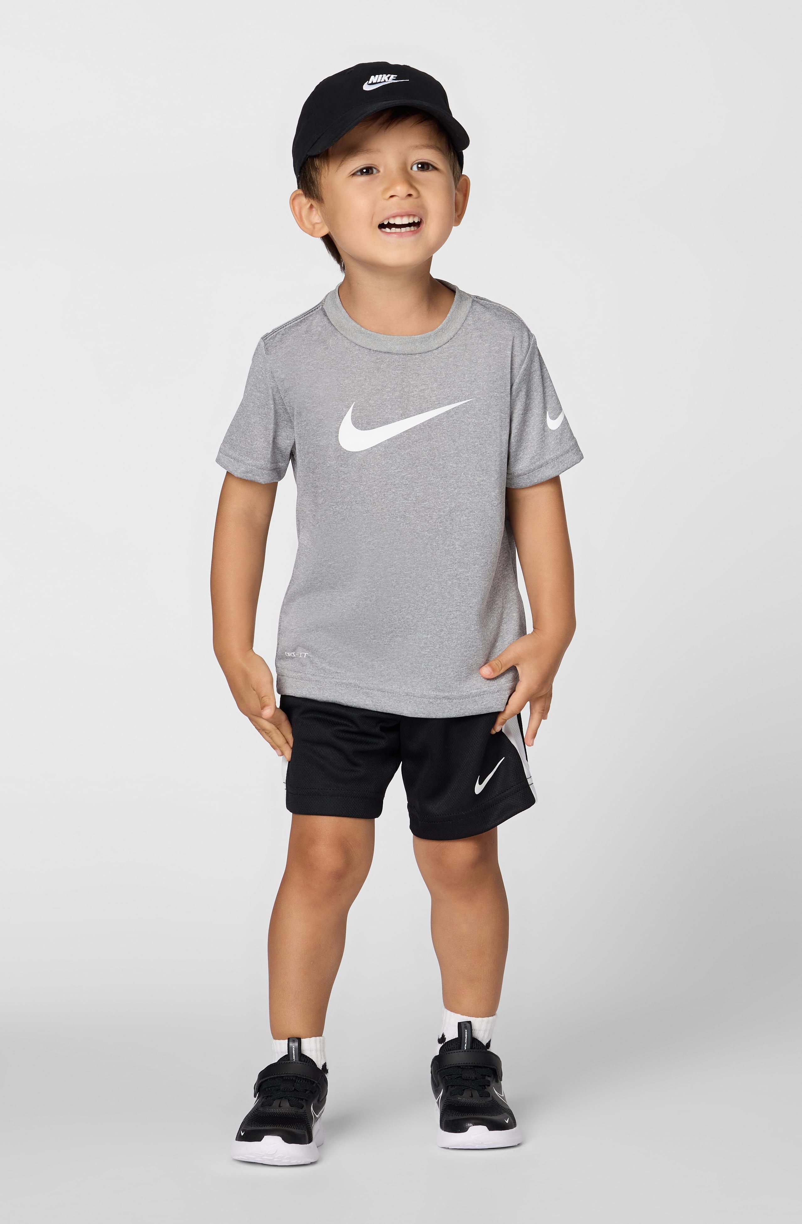 Amazon.com: Dri-Fit Sportswear T-Shirt and Mesh Shorts 2-Piece
