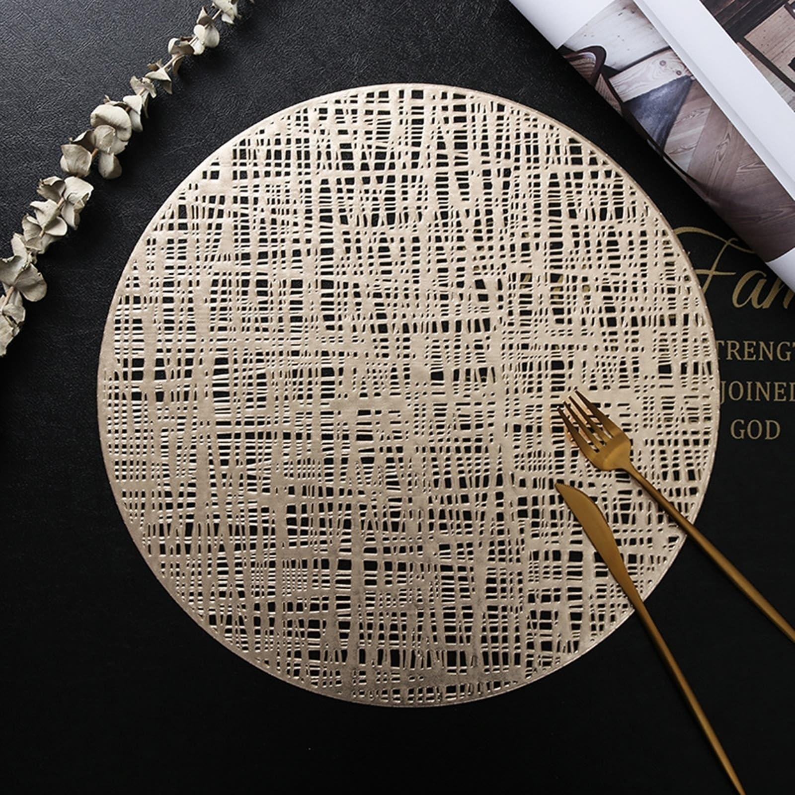 Placemat - Set di 10 sottobicchieri da tavolo dorati, motivo a griglia irregolare, 38 cm, per cucina e sala da pranzo