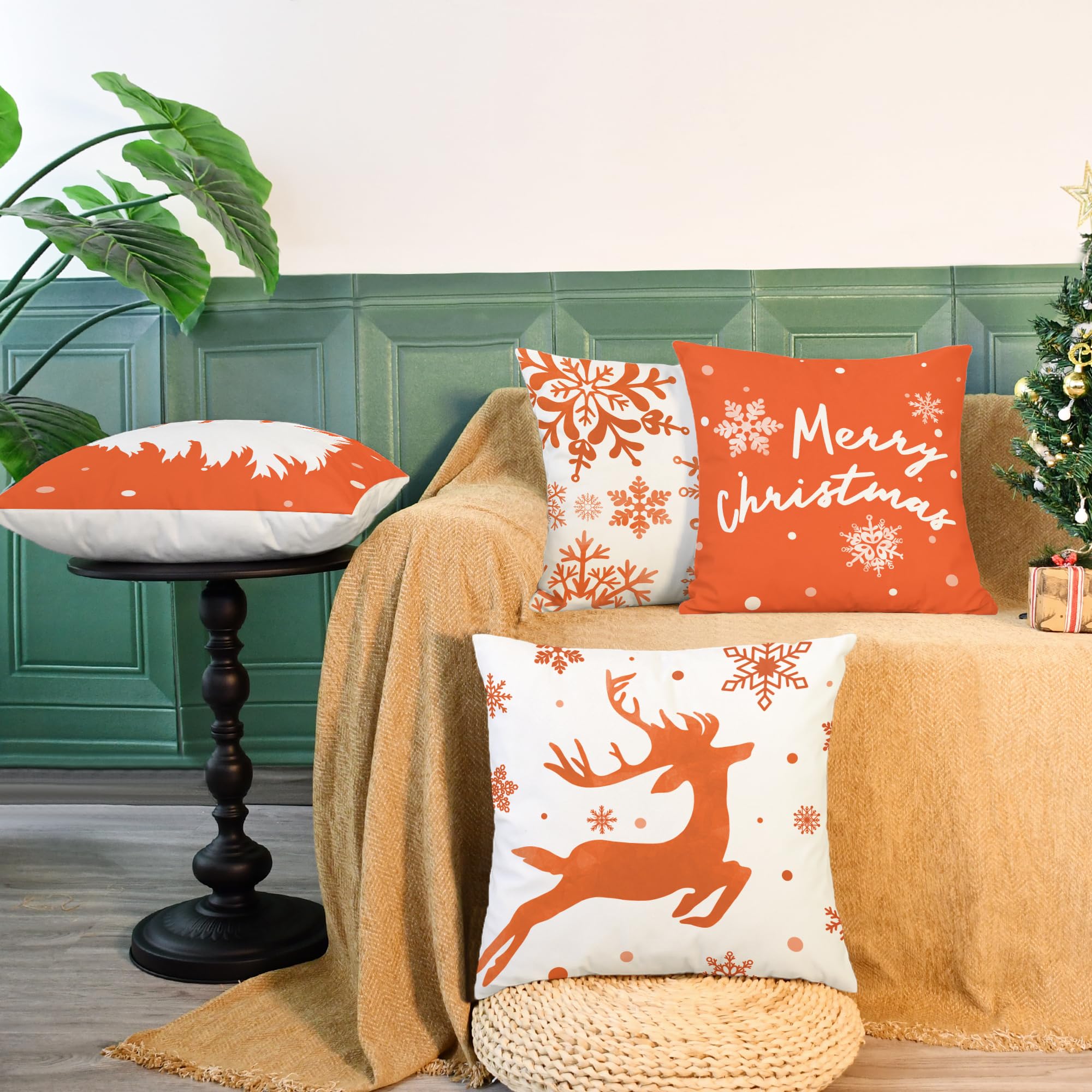 CaliTime Set di 4 federe decorative per cuscini natalizi, 40 x 40 cm, in morbido pile, motivo albero, cervo, fiocchi di neve, per divano, letto, soggiorno, casa colonica, arancione bruciato