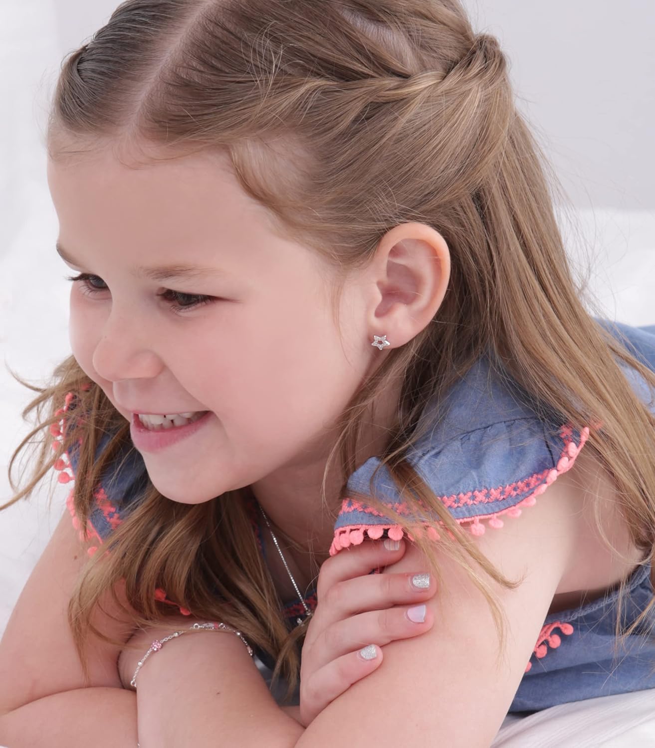 Cherished Moments Children's .925 Sterling Silver Star Screw Back Earrings with Tiny CZ Stones - Image 2