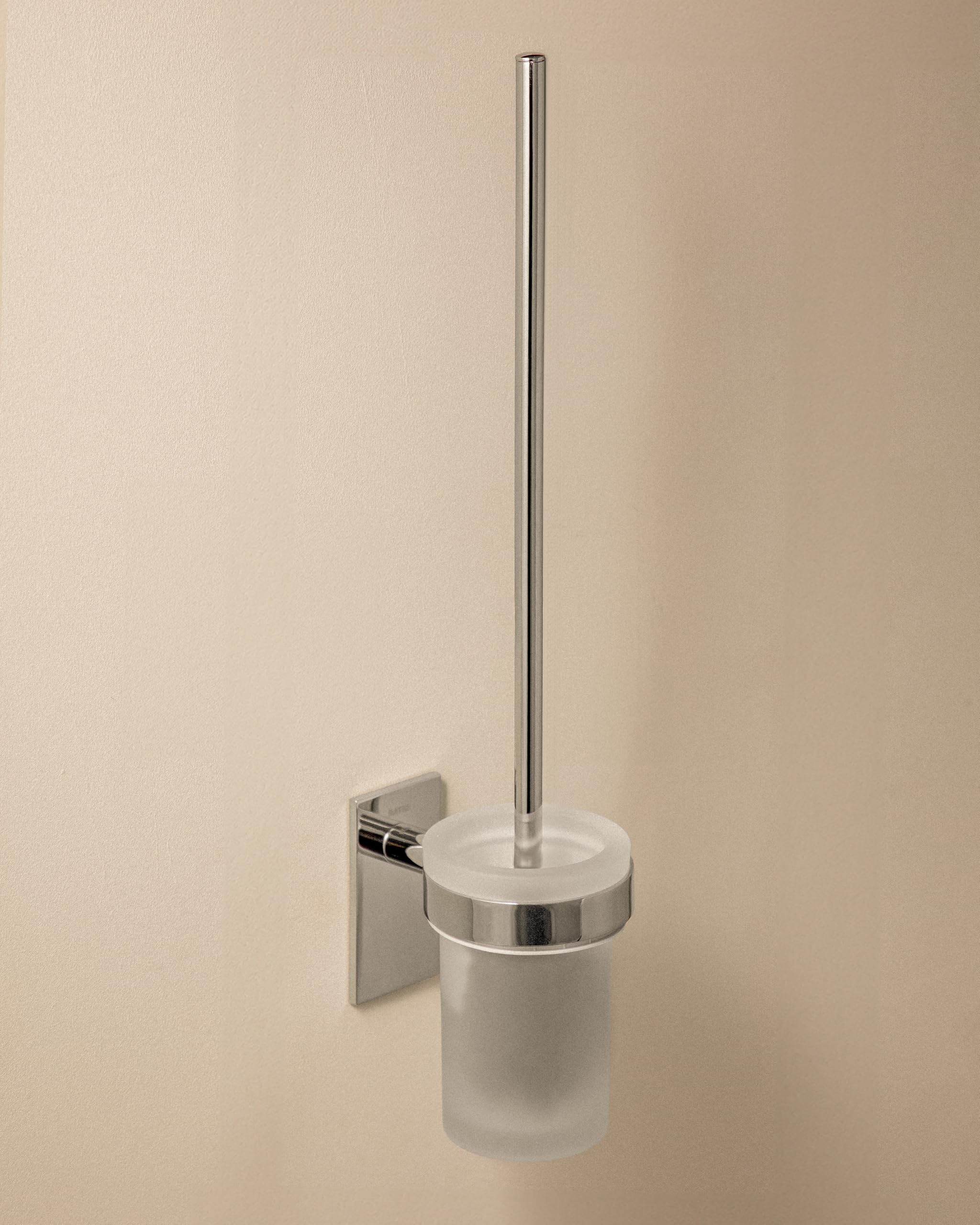 COSMIC - Escobillero Baño | Acabado Cromo | Fácil Instalación - Sujeción con y Sin Tornillos | Medidas 7,6 x 10,7 x 38,3 cm