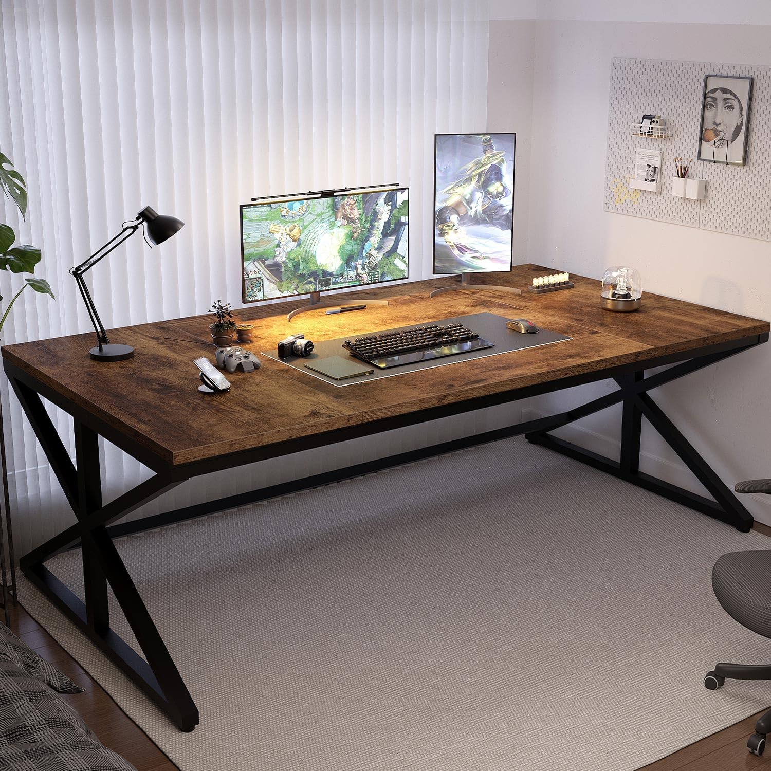 Computertafel SOFIA, Zwarte metalen frame van 168x125x75cm, Eikenhouten Blad