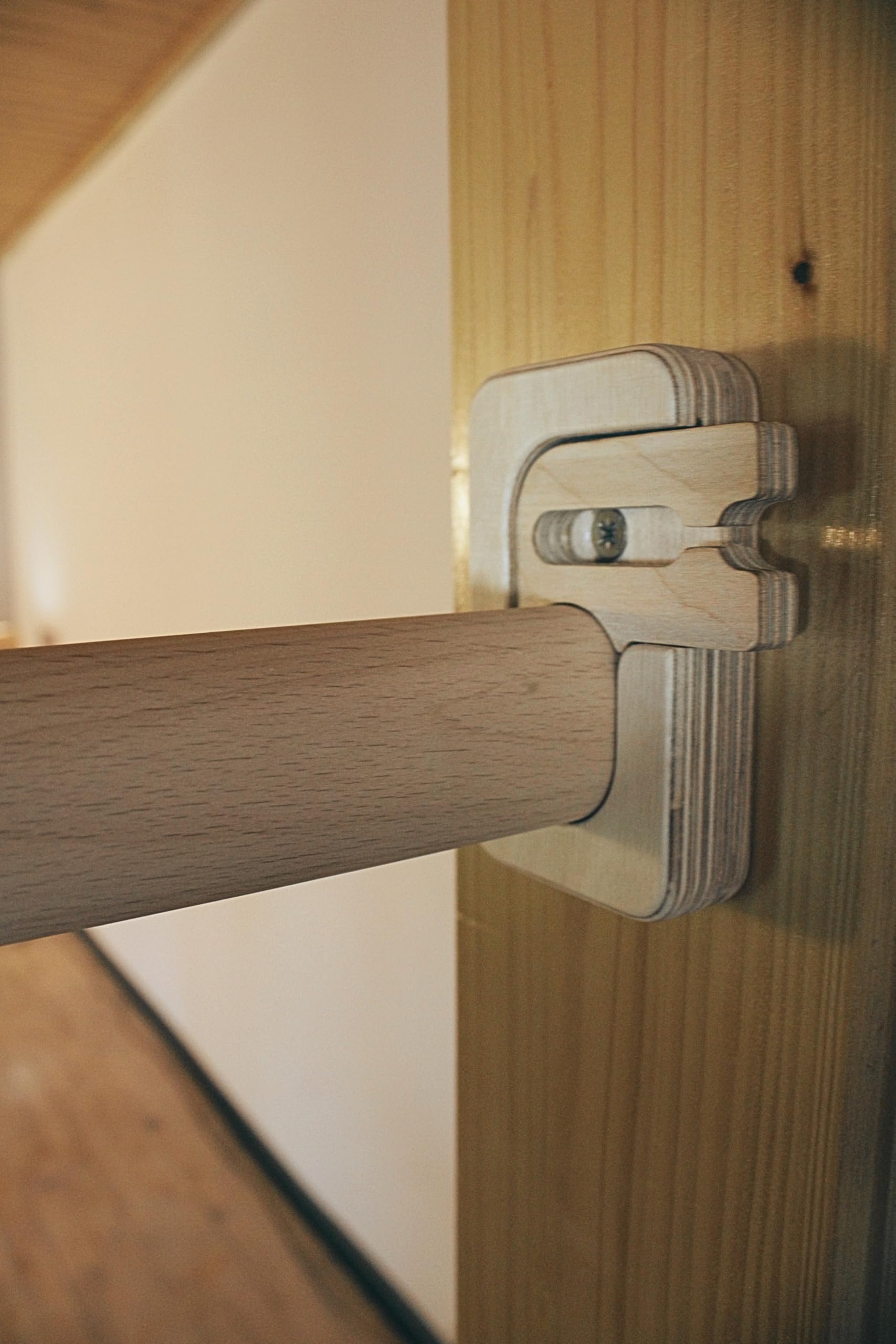 barra de dominadas resistente y fácil de montar con bloqueo, hasta 117 cm del marco de la puerta, ancho de la puerta, para ejercicios y entrenamientos de la parte superior del cuerpo.