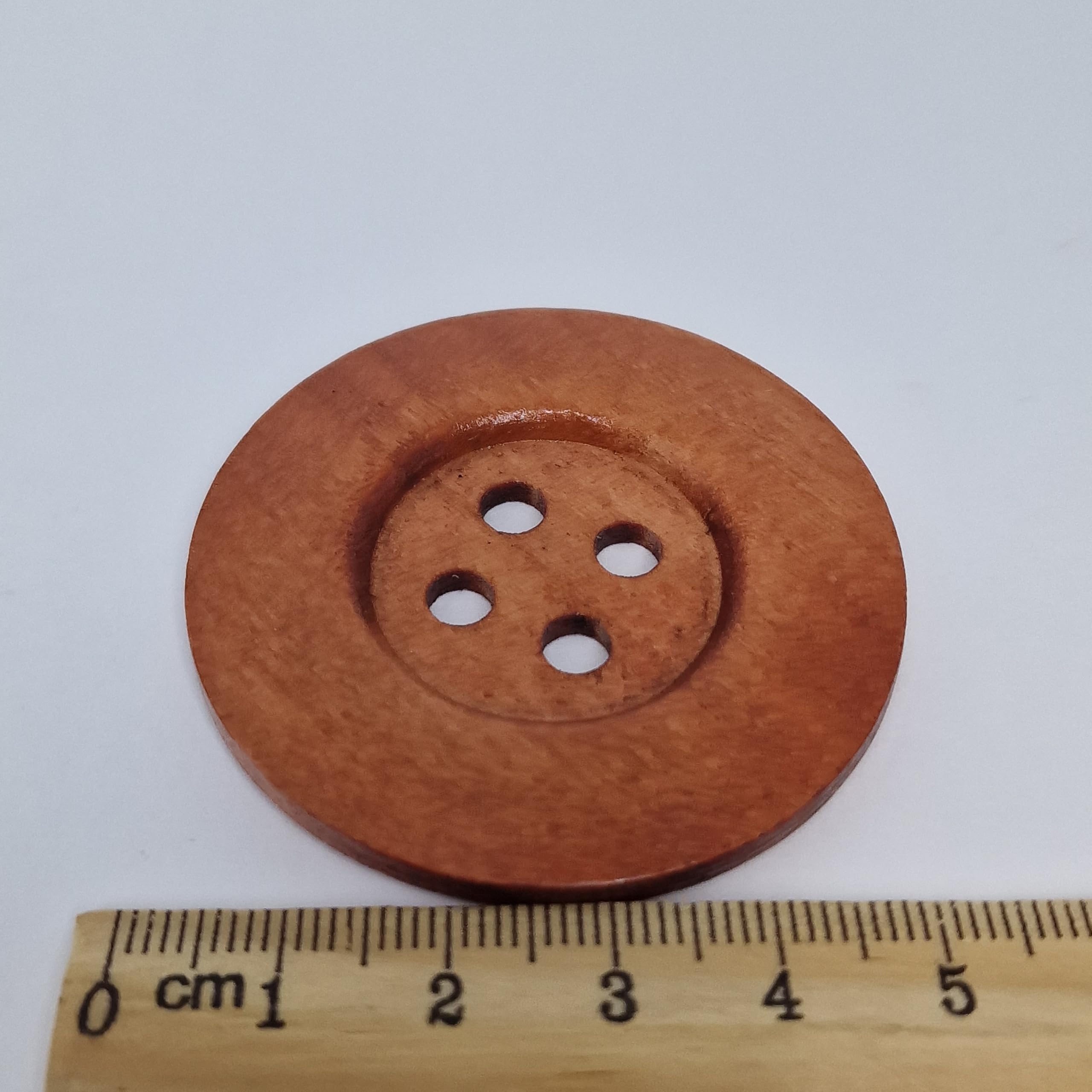 MajorCrafts® 10pcs 50mm Ginger Brown 4 Holes Large Round Wood Sewing Buttons Craft Embellishments, 5cm - Image 4