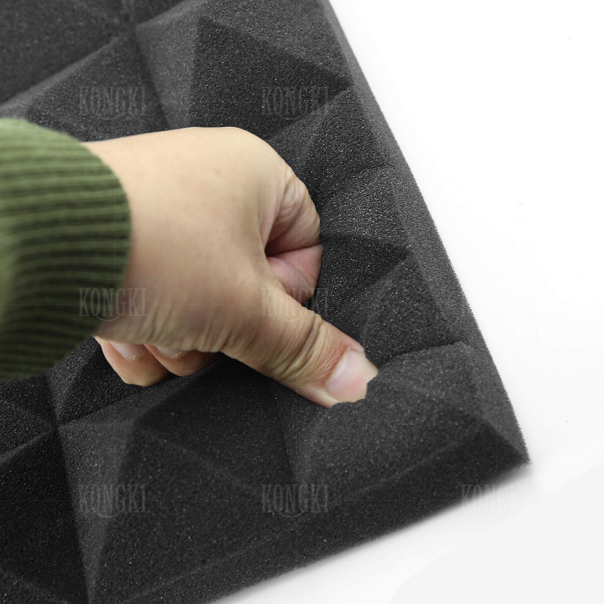 ★断捨離セール★ ピラミッド型 吸音材 32 枚セット《25×25×5cm ☆断捨離セール☆ ピラミッド型 吸音材 32 枚セット《25×