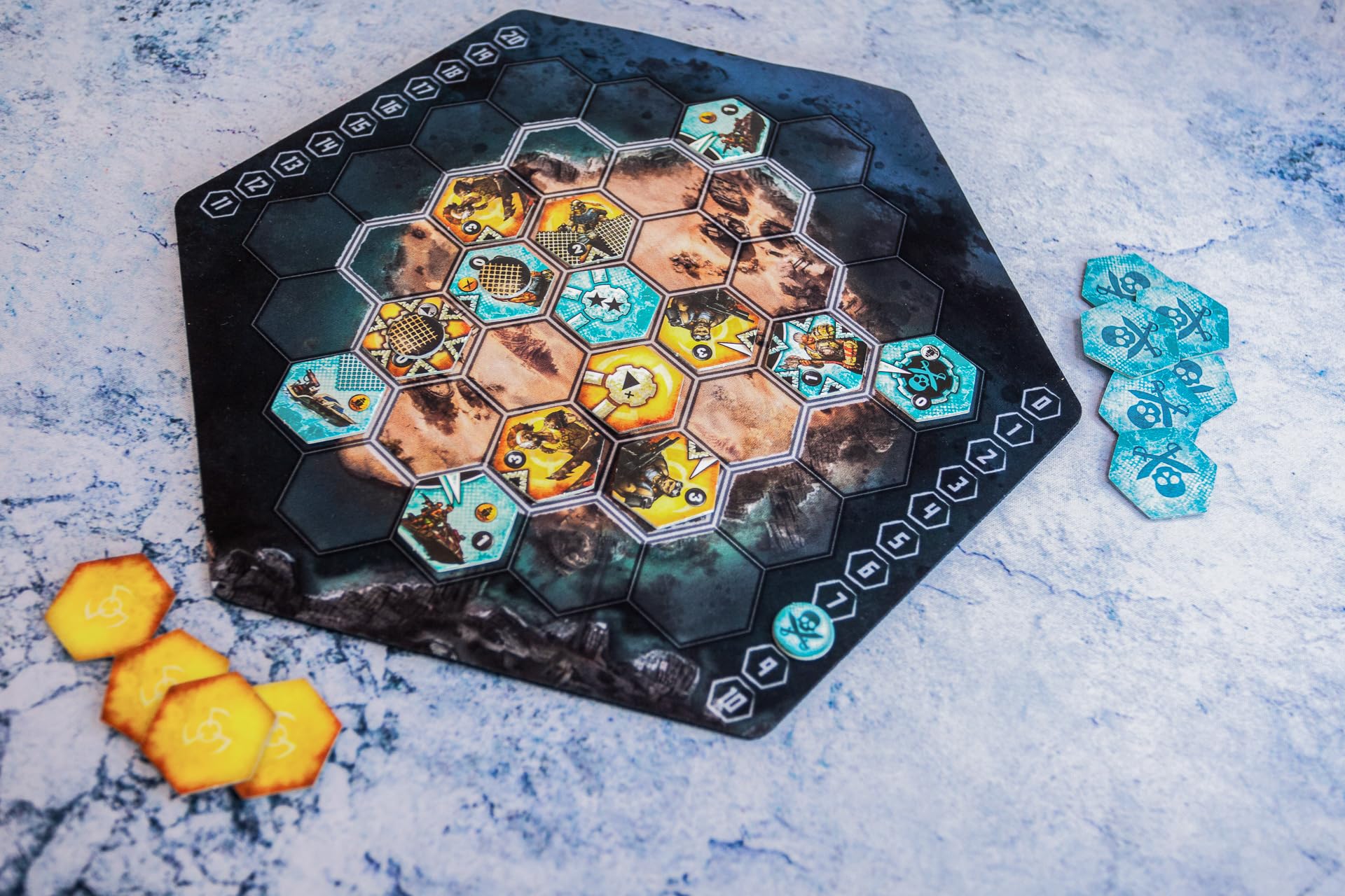 Gumowa mata kompatybilna z Neuroshima Hex 13" x 11,5" / 33cm x 29cm
