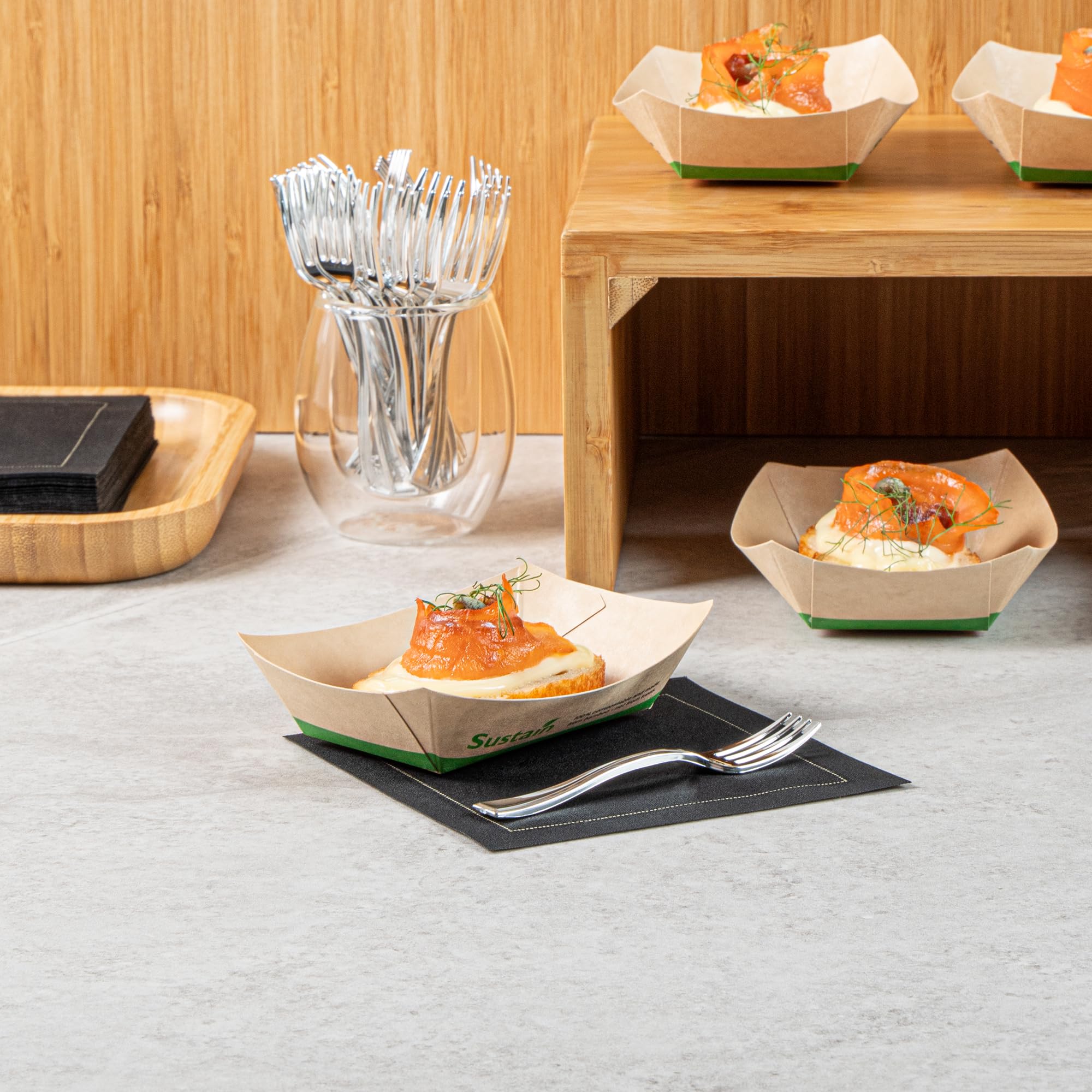 Restaurantware -Sustain - Barcos desechables de comida de 4 onzas, 50 bandejas de papel resistentes para alimentos, con forro de ácido poliláctico, compostables, bandejas de servir de papel de bambú