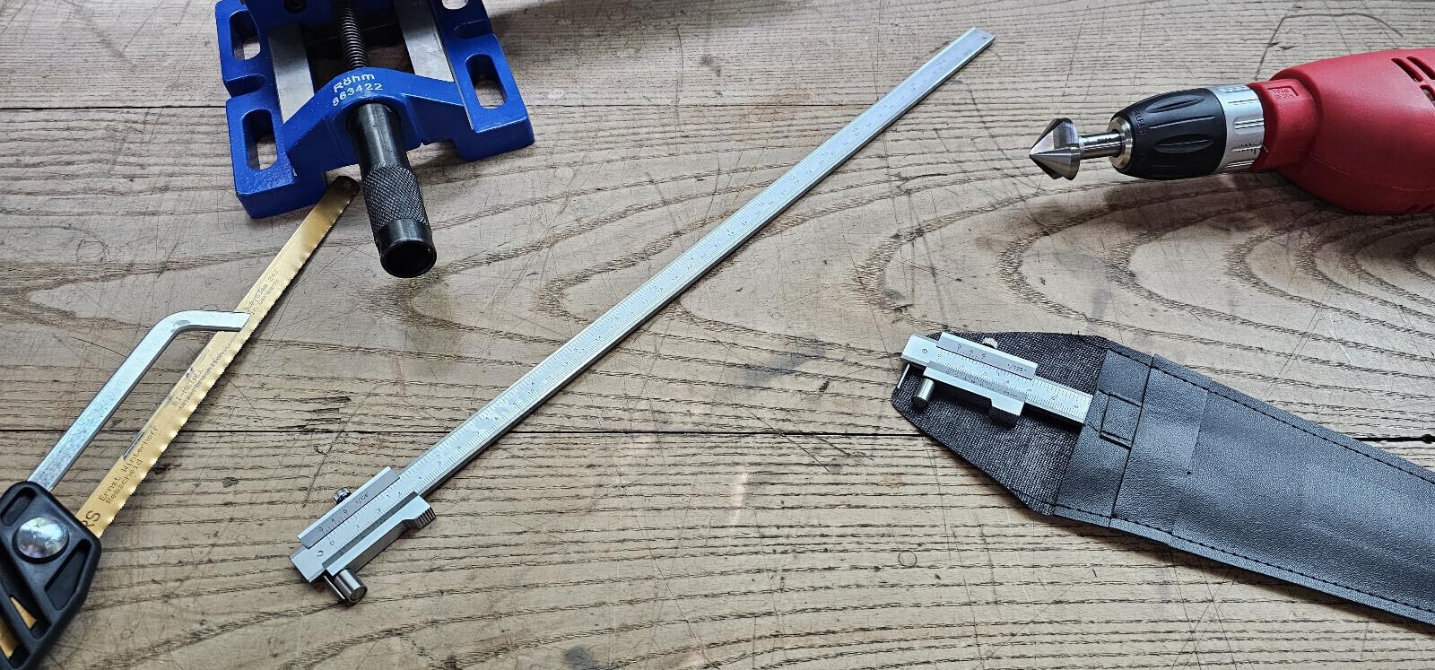 WRS Präz., calibro a corsoio con rullo e vite di bloccaggio, acciaio inox, con punta in metallo duro sostituibile, cromato opaco, scala laser, in astuccio, dimensioni: 200 mm