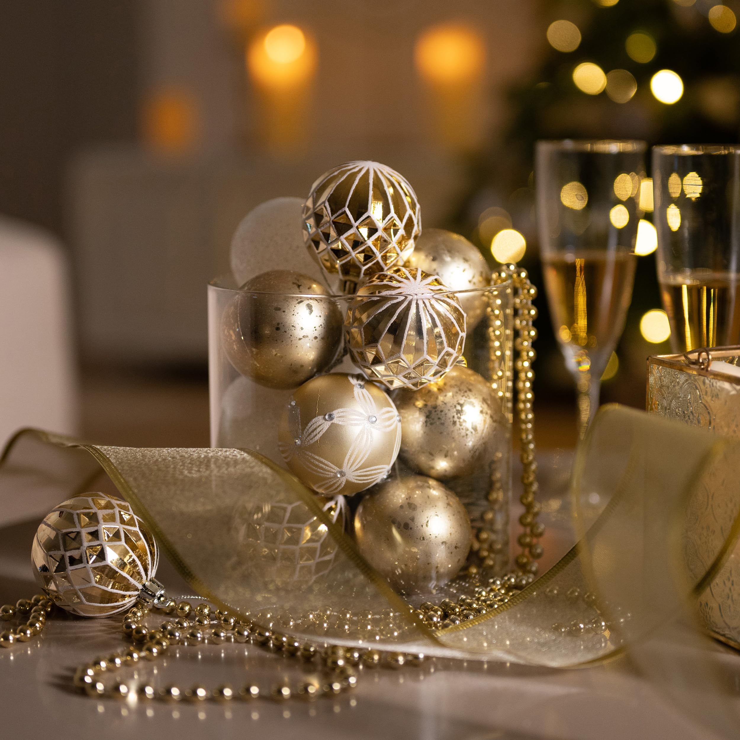 Valery Madelyn Boules de Noël incassables pour décoration de sapin de Noël - Or et blanc - 24 carats - 60 mm