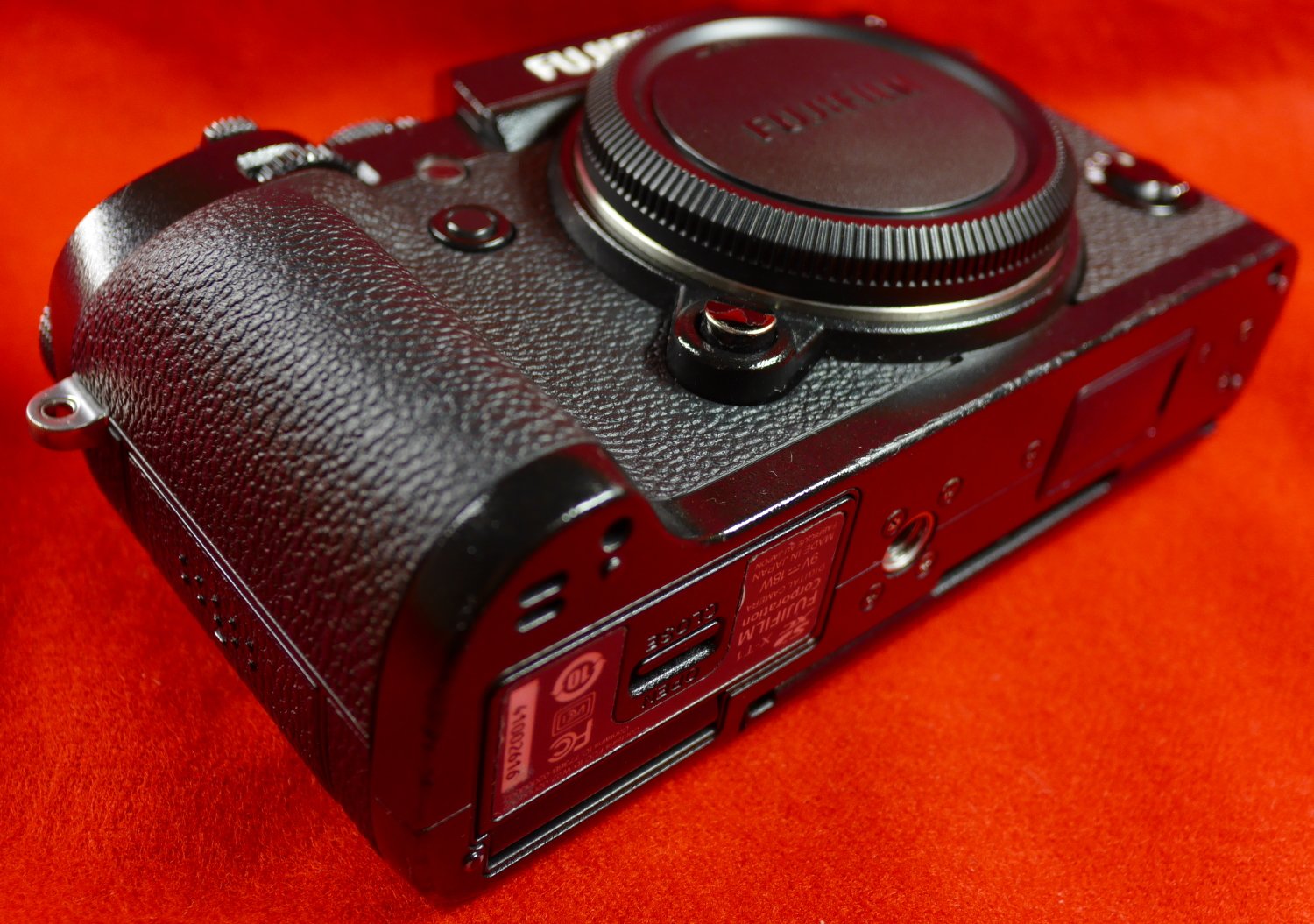 FUJIFILM X-T1 レンズ交換式プレミアムカメラ