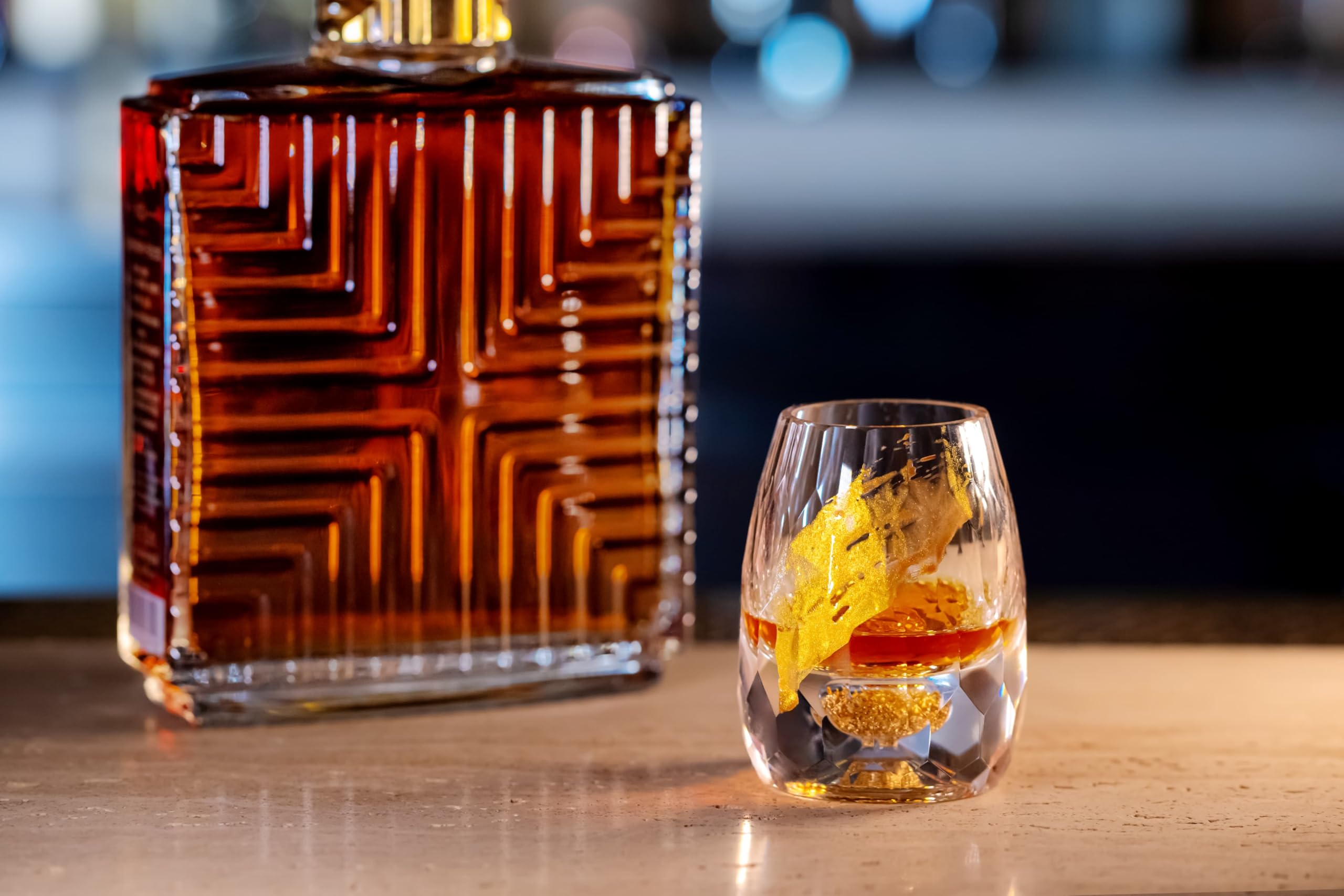 Camus Cognac XO 40% vol. Prestige Cognac in edler Karaffe und Geschenkpackung 0.7 l