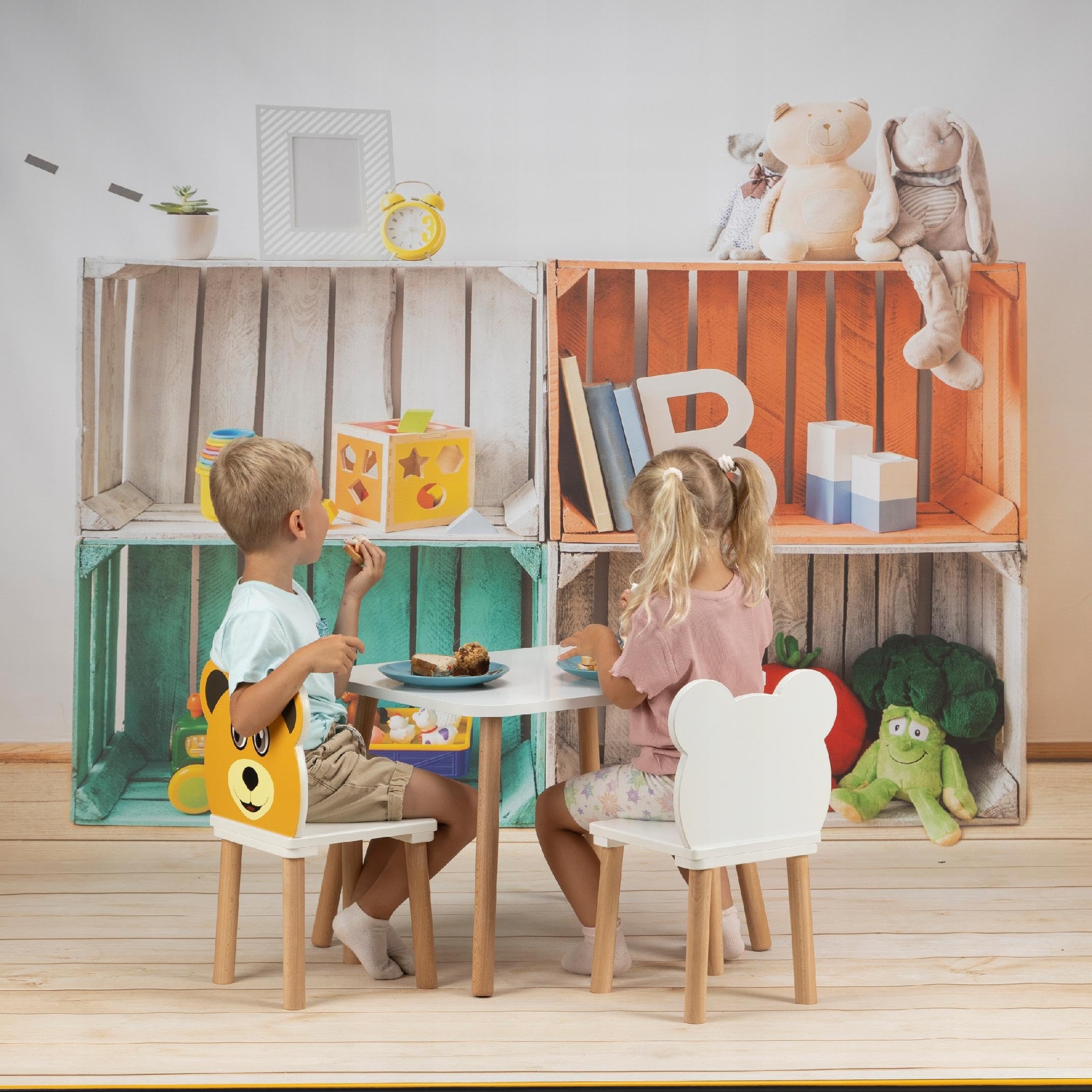 Table et chaise pour enfant de 3 à 7 ans - 50 x 50 x 47 cm - Table et chaise en MDF et bois - Finition naturelle - Bords arrondis - Stable et sans danger pour les enfants de 3 à 7
