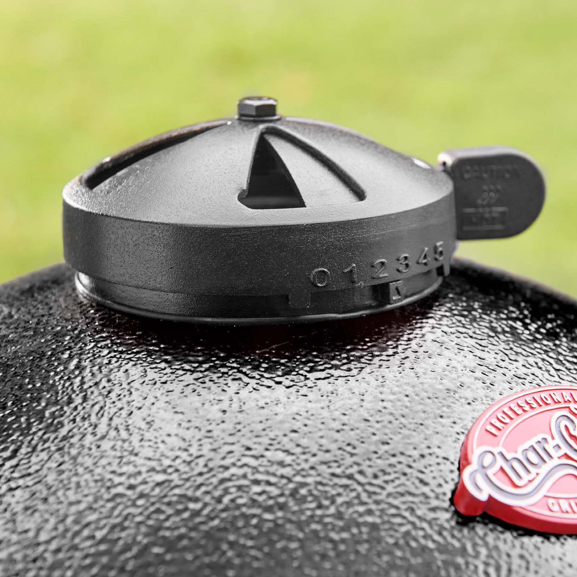 Char-Griller E6714 AKORN Jr. Kamado, Barbecue Portatile a carbonella con Cenere