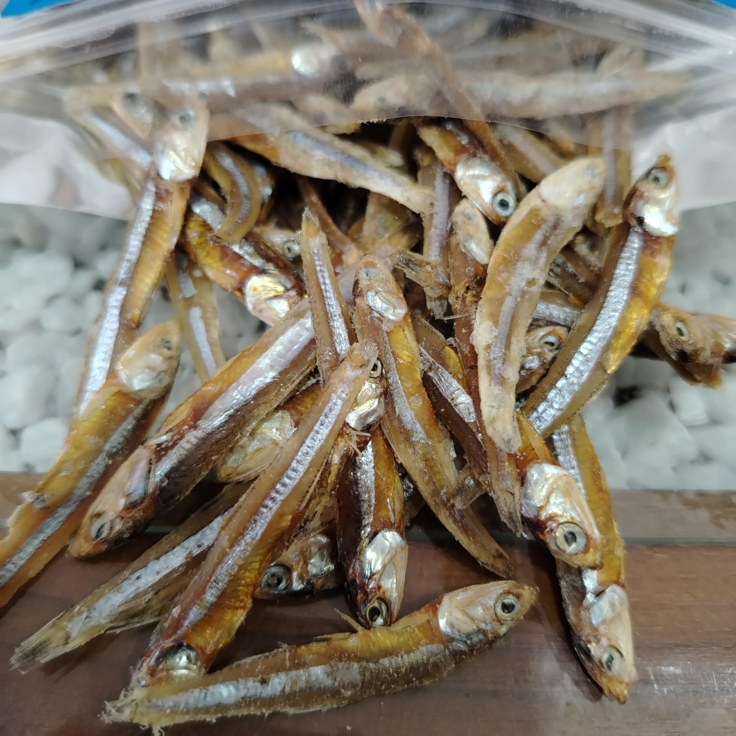 Amazon.com: ISM Product Dried Sprats 4oz(113g) Small Dry Fish Dry Anchovy Anchovies sardine Halmesso Dried Seafood : Grocery & Gourmet Food