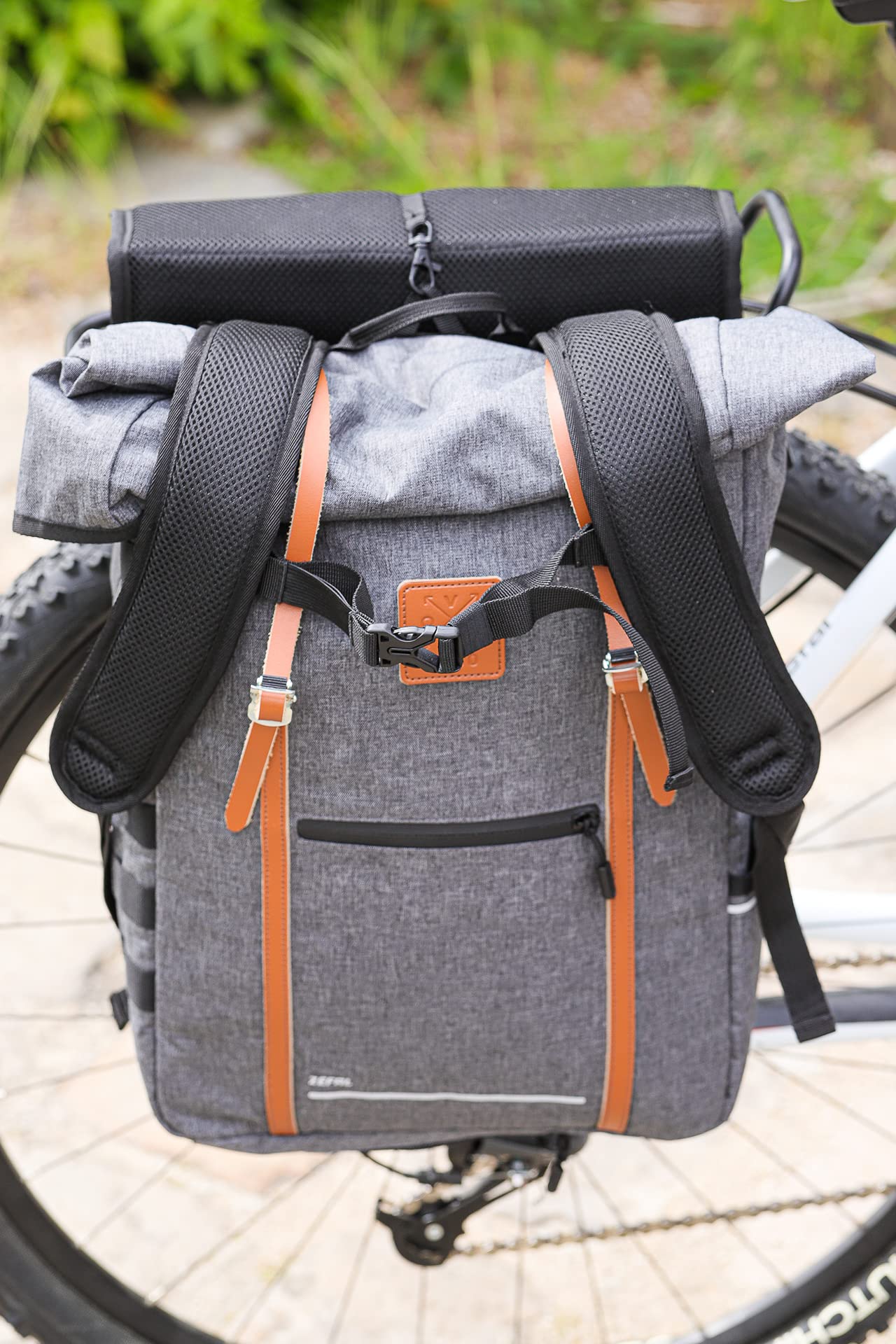 ZEFAL Urban Backpack - Sac à Dos Vélo Urbain - Sacoche Porte Bagage Velo Ordinateur Portable 15 Pouces Etanche - Sac à Dos Vélo Homme et Femme - 27 Litres