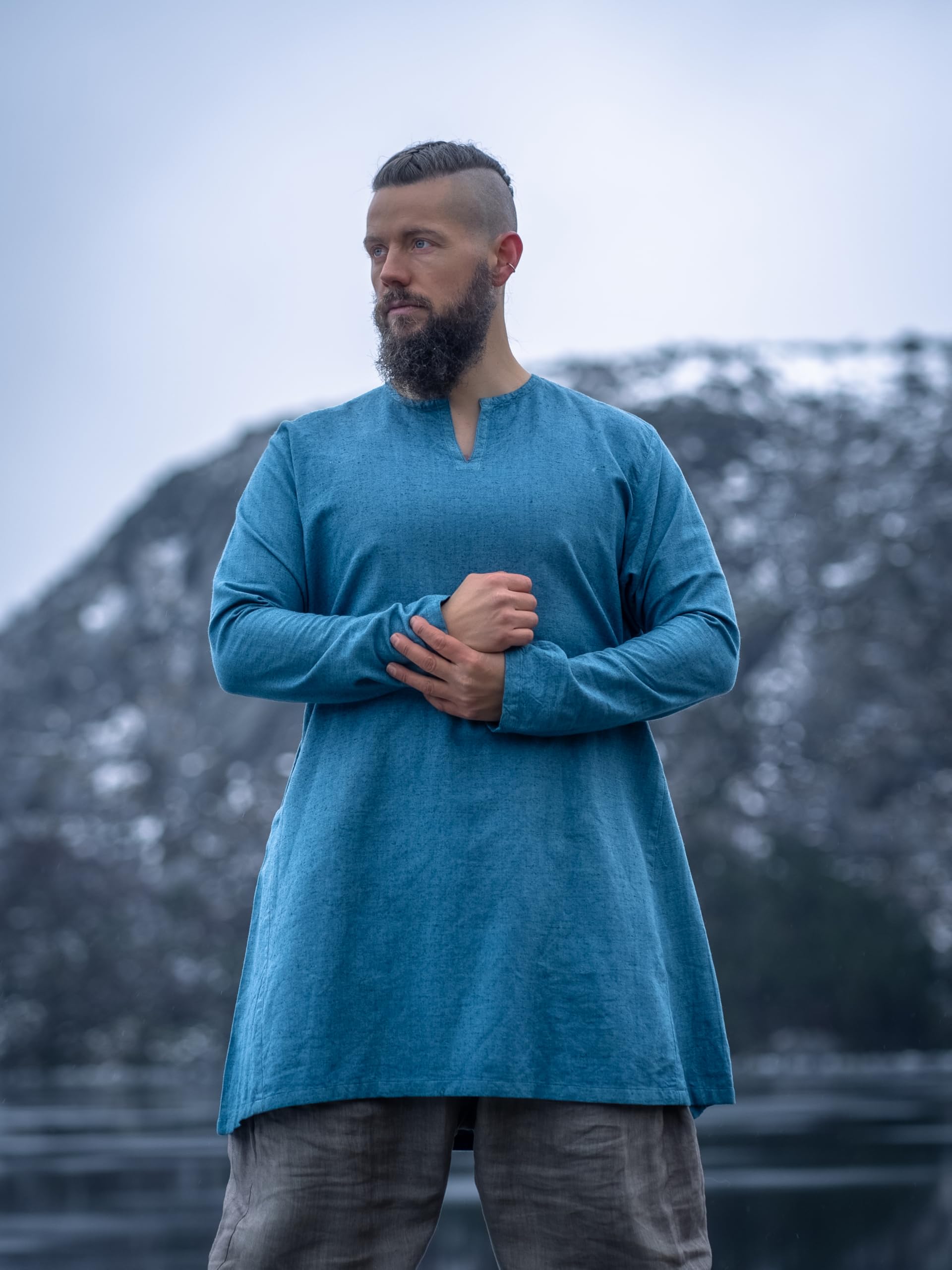 Leonardo Carbone® Ragnar lniana tunika Wikingów – średniowieczna odzież, lniana koszula męska, koszula rekreacyjna z długim rękawem, kostium karnawałowy, tunika wikingów, odzież LARP - 100% len
