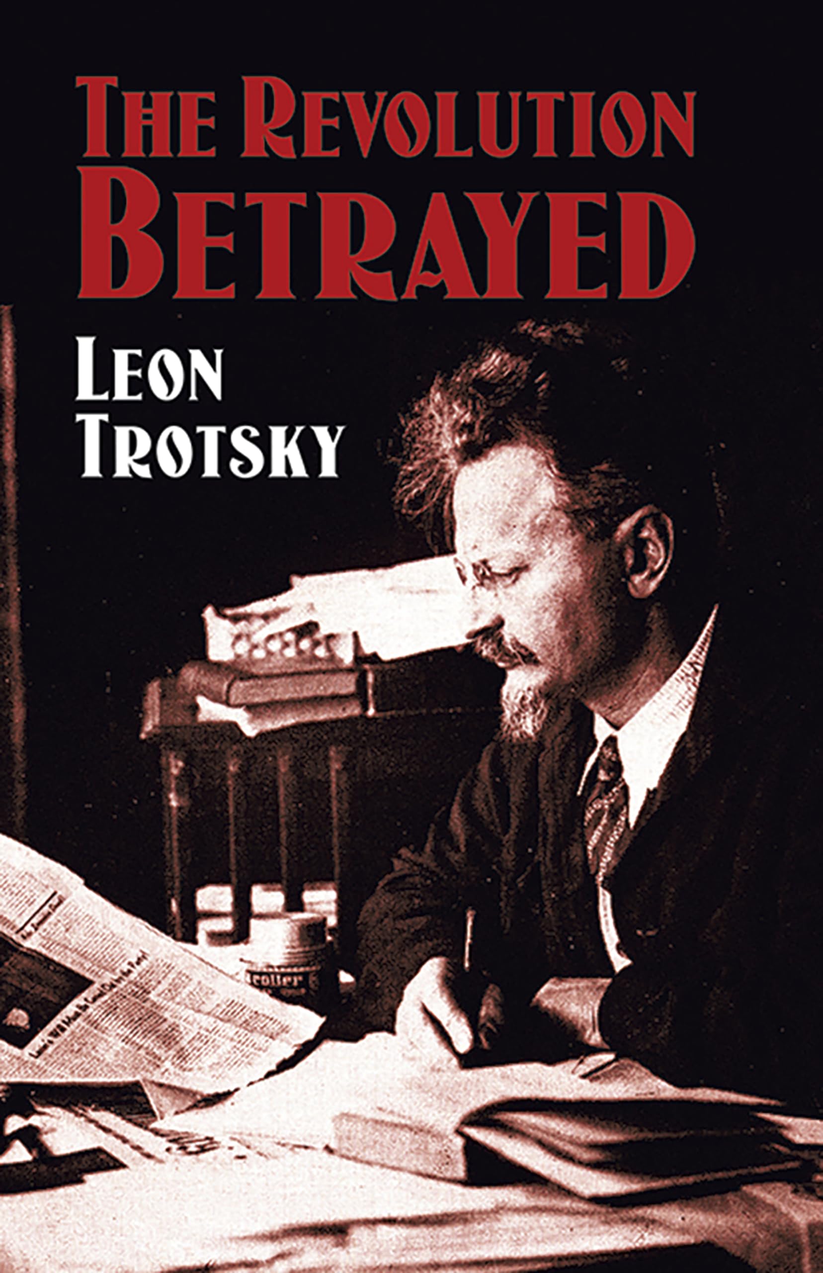 The Revolution Betrayed by Leon Trotsky (Paperback Book)