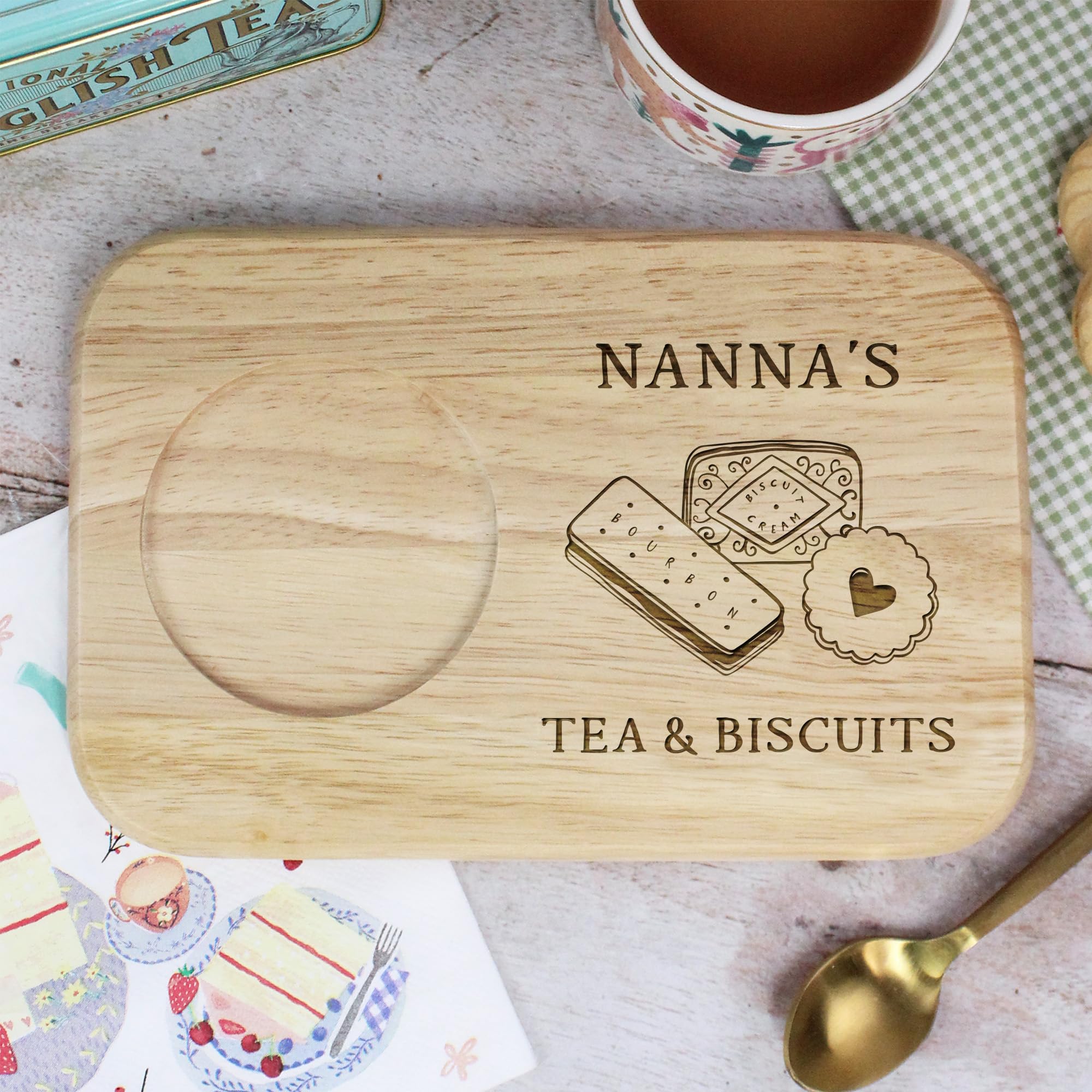 eBuyGB Personalised Engraved Nanna's Tea and Biscuit Serving Board, Gift for Granny, Gran, Nan or Grannie