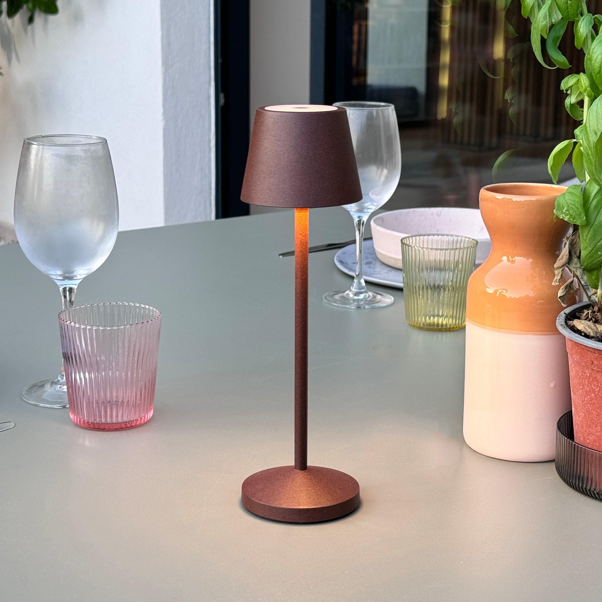 Lumisky Lámpara de mesa inalámbrica LED blanca cálida regulable EMILY H25cm, marrón vintage