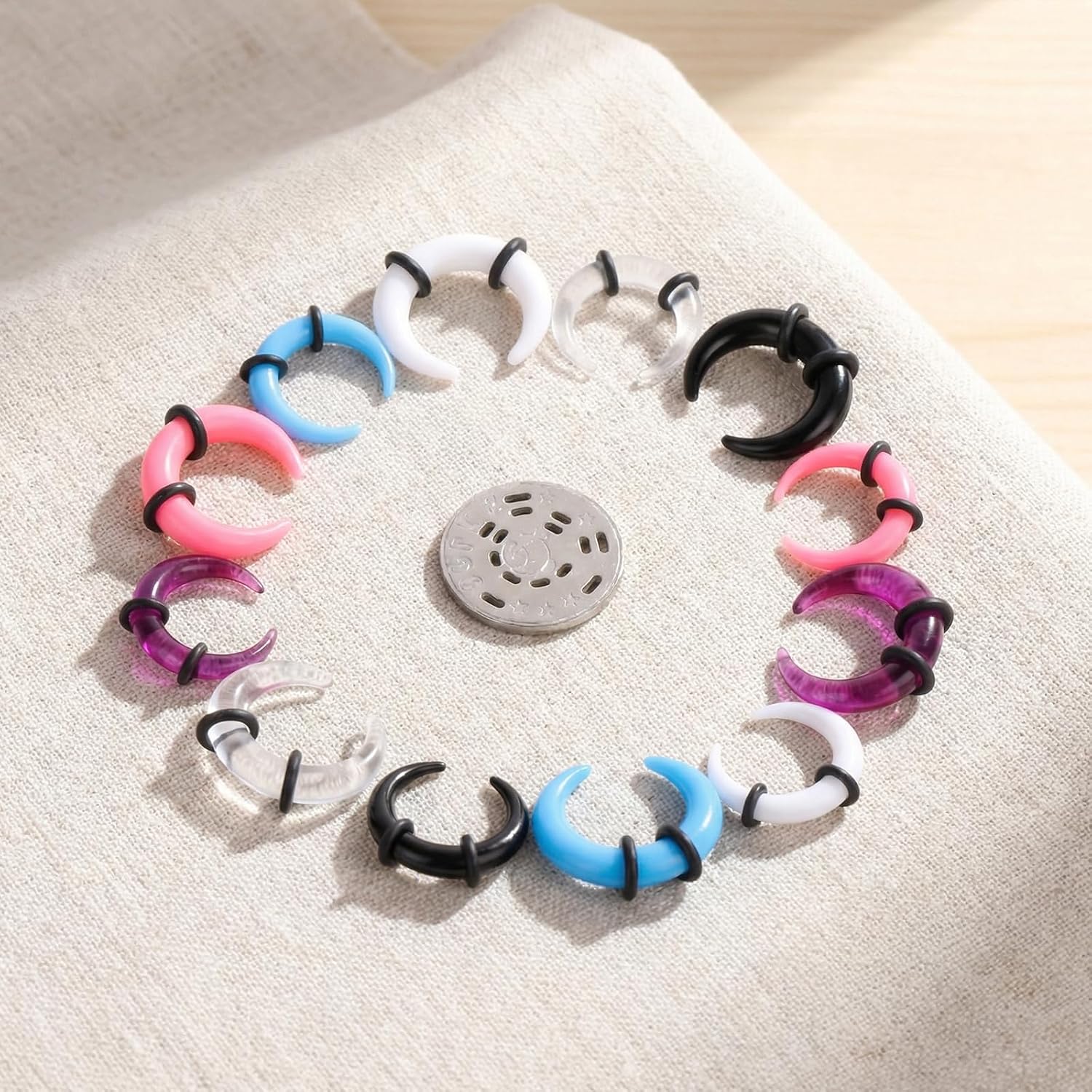 Yolev 36Pcs Acrylic Septum Pincher Tapers 16G-6G Septum Stretching Kit with Black O-Rings Spike Horseshoe C Shape Buffalo Pincher Septum Gauge Kit Rings Ear Cartilage Nose Stretch Kits for Women Men