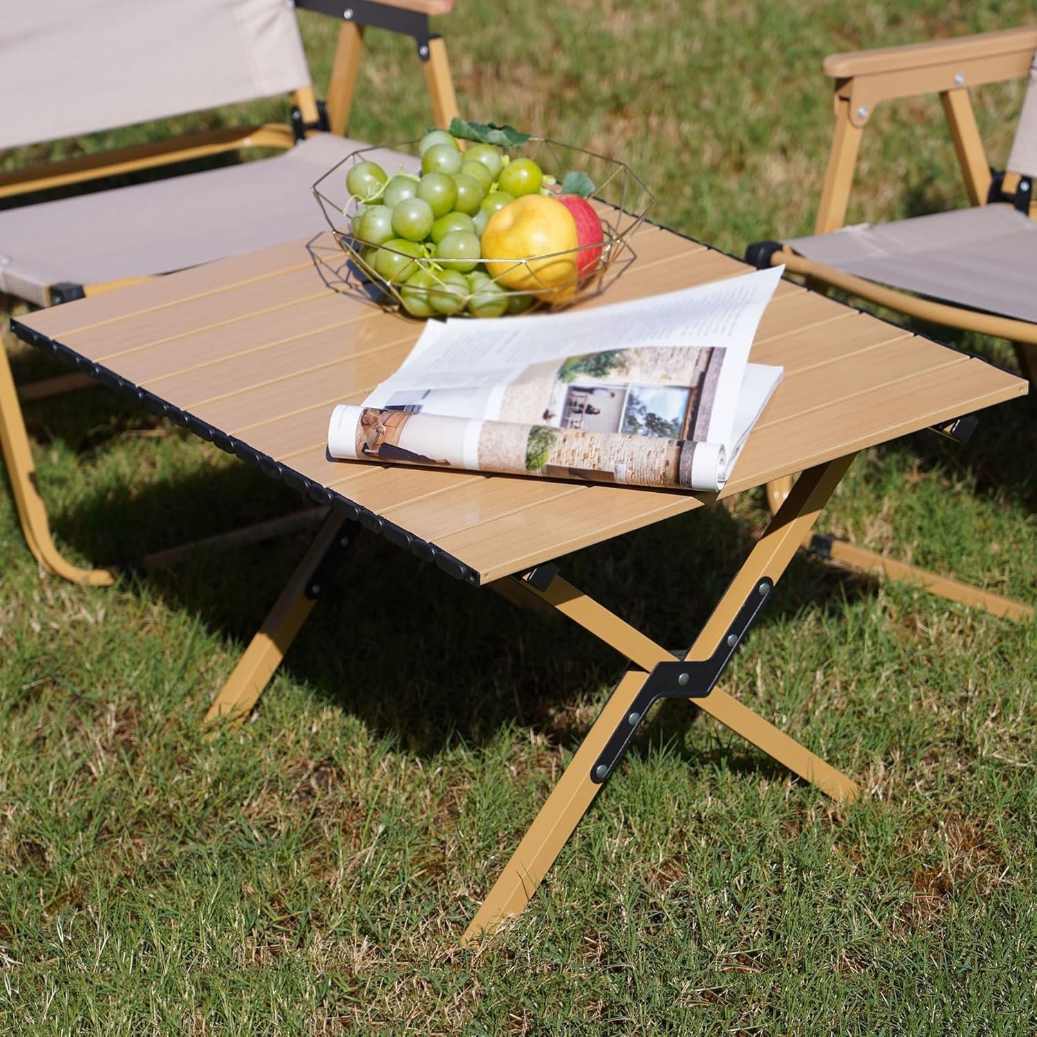 Portable Folding Camping Table, Lightweight Outdoor Low Picnic Table, for Beach,Party, Patio, BBQ, Travel(Wooden)