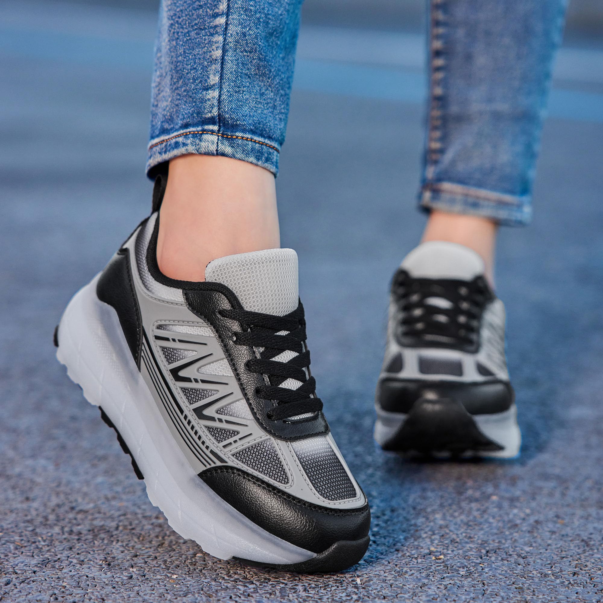 Scarpe da skate a rotelle per donne e ragazze, con ruote staccabili, adatte per Halloween, Natale, feste di compleanno