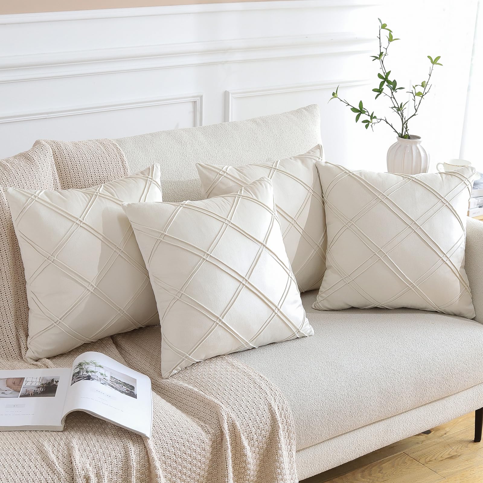 Sungeek Set of 4 Soft Velvet Decorative Cushion Covers Diamond Pattern Pillow Covers with Invisible Zipper Square Throw Pillow Cases for Sofa Car Patio Bedroom Living Room (45x45 cm - Image 2
