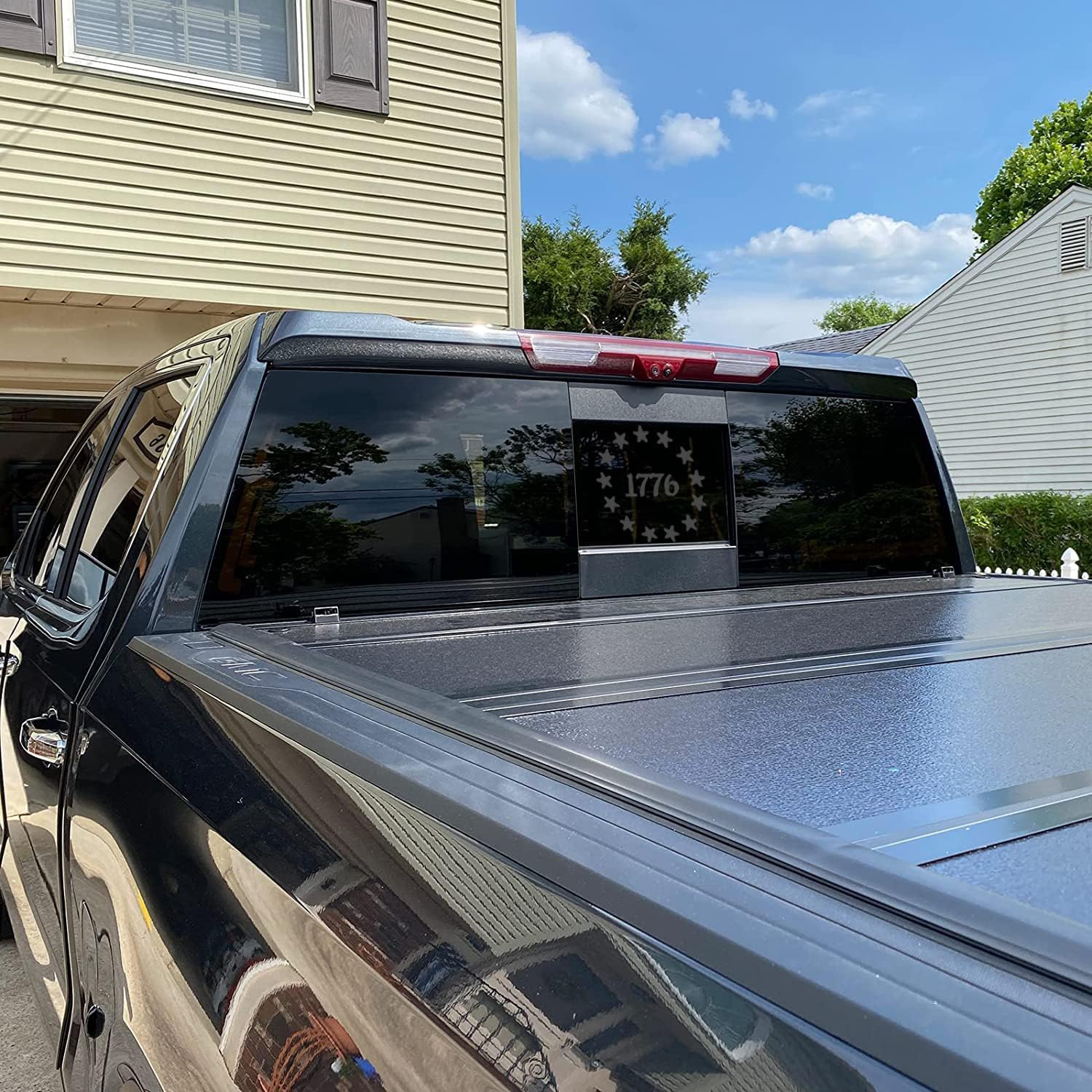 Xinghe for Ford F150 F250 F350, Rear Middle Window American Flag Decals, Matte Black USA Flag Decal for Truck Back Window, Waterproof Vinyl, Durable and Easy Remove Truck Decal (For 2015-2023 F150,