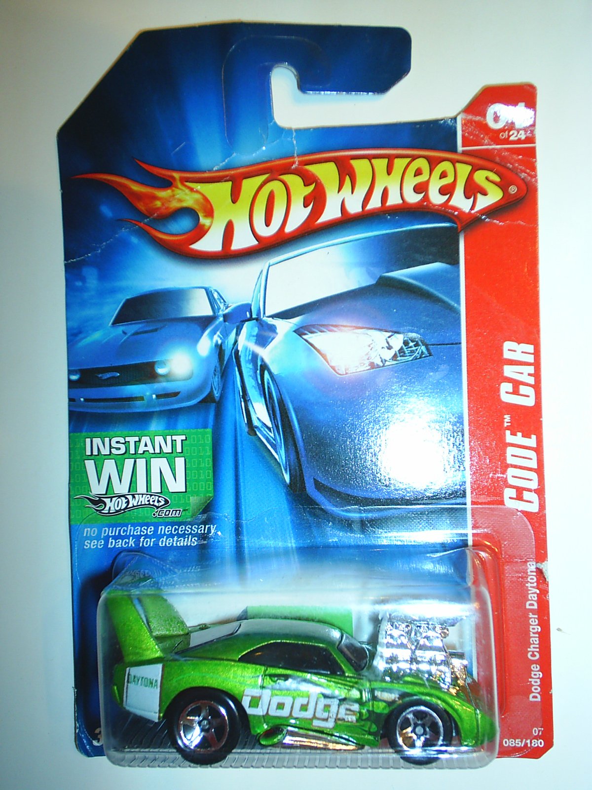 ホットホイール　69 Dodge Charger チャージャー　1/18 HOT WHEELS 1969 DODGE CHARGER R/T TEAM BAURTWELL PURPLE 1:18