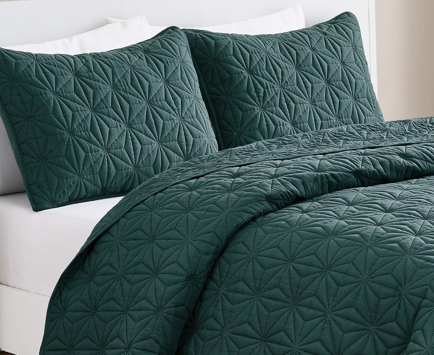 Full Green Microfiber Reversible Geometric Quilt Set