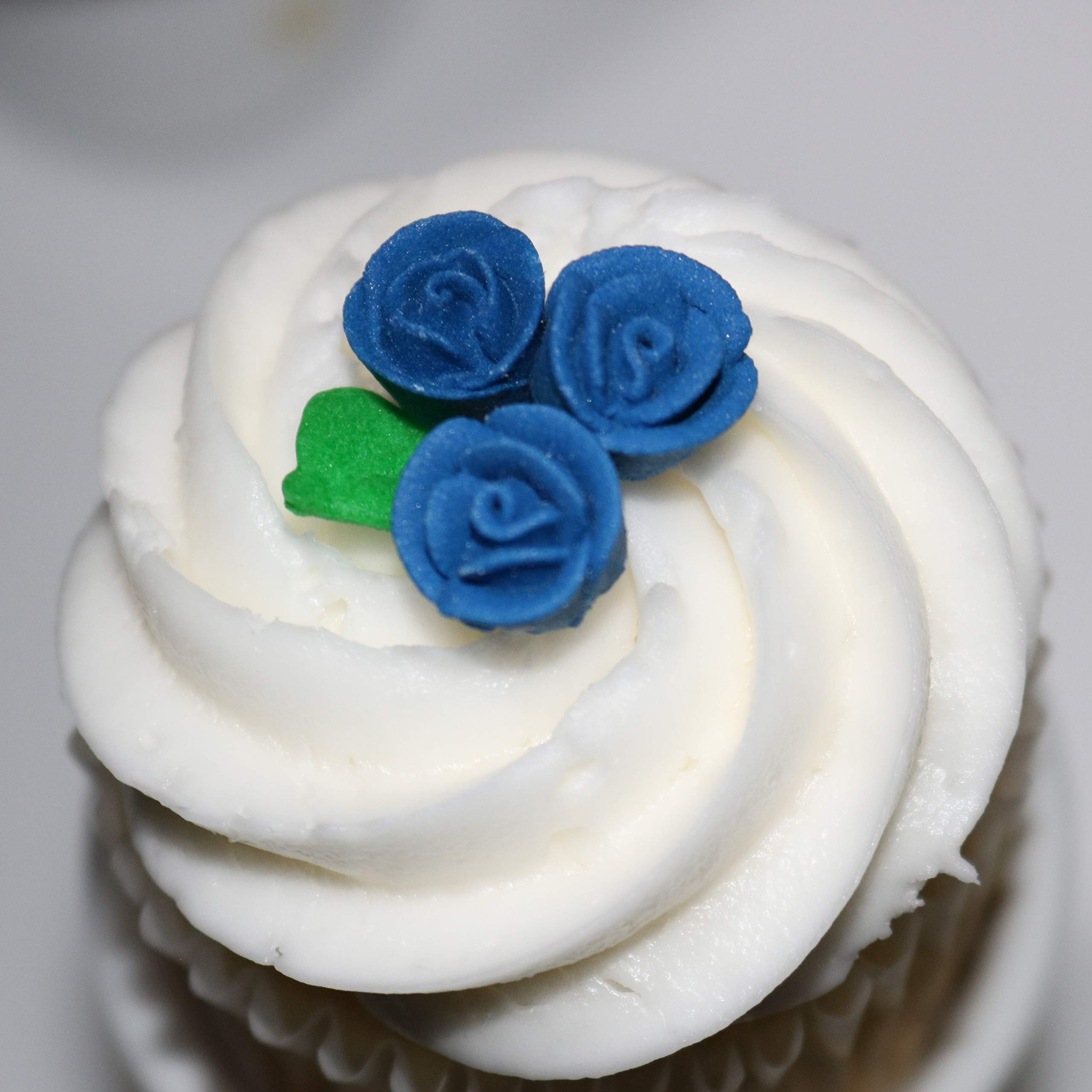 Amazon.com: Set of 40 Mini Royal Icing Roses - Edible Cupcake Toppers ...