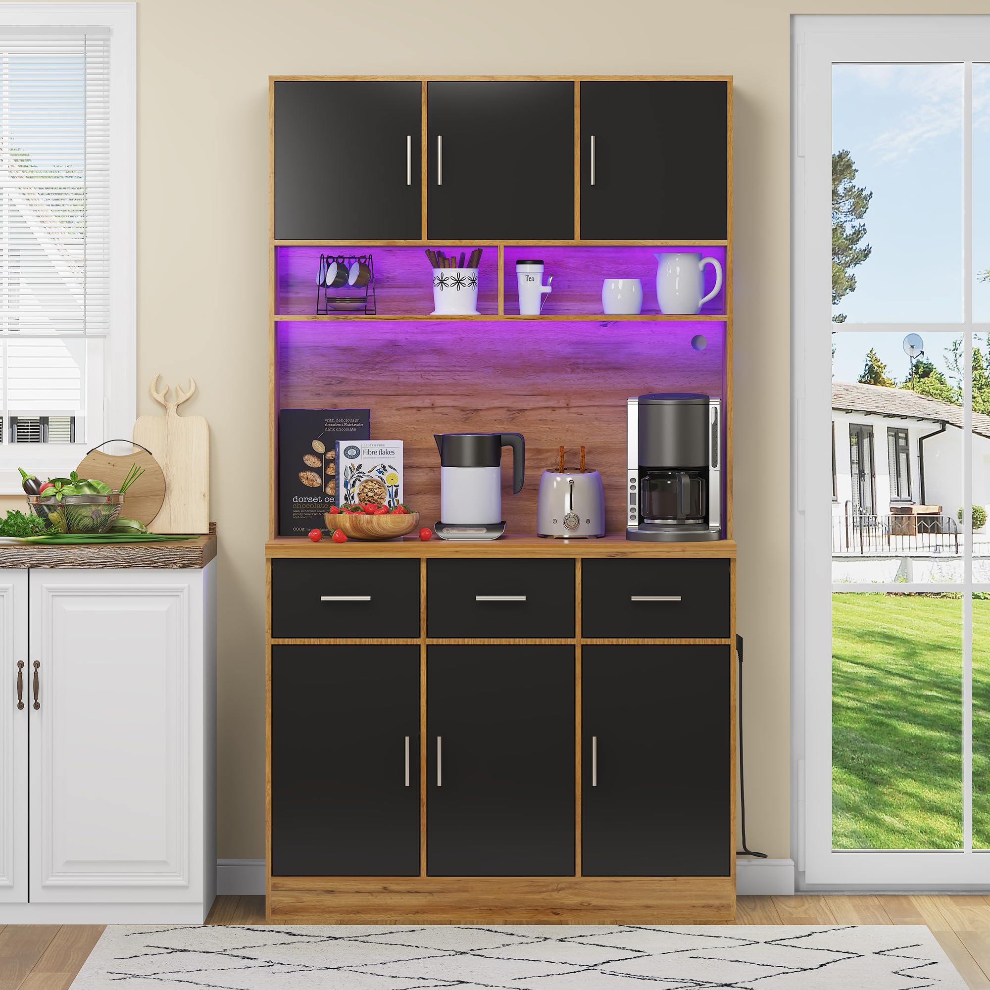 Armadio buffet, 100 x 40 x 180 cm, buffet con illuminazione a LED con telecomando, cassetti, ripiani regolabili, fori di gestione dei cavi e prese, per cucine e sala da pranzo (colore legno)