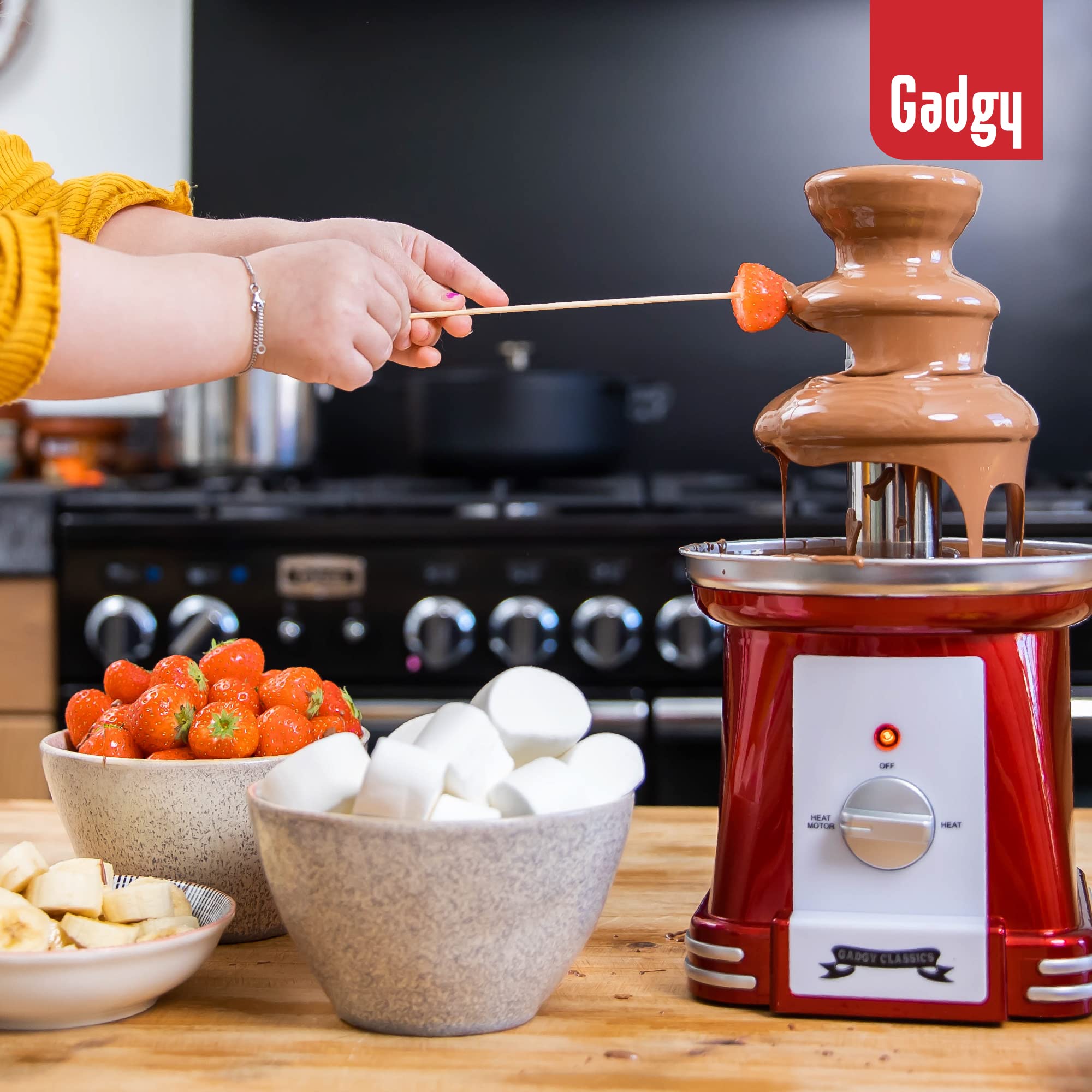 Gadgy Fontaine à Chocolat à 3 niveaux - Fontaine à Chocolat en Acier Inoxydable - Fontaine à Chocolat Retro Look - Fondue à Chocolat 90 Watt - Cascade à Chocolat Rouge