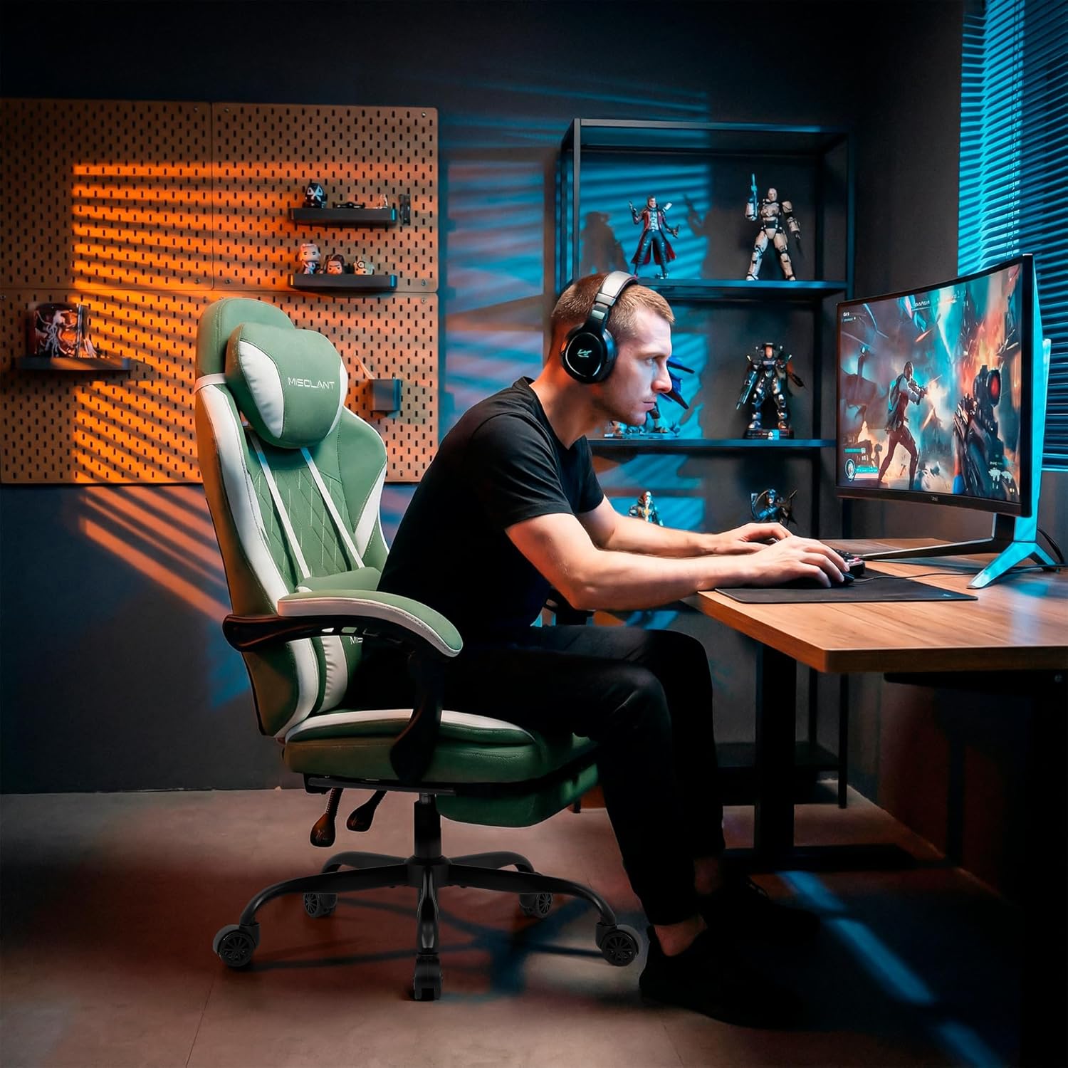 Misolant Gaming Chair, Fabric Gamer Chair with footrest for Adults, High Back Ergonomic Computer Game Chair with Adjustable Headrest and Massage Lumbar Support, 90-155° Recline Free, Green