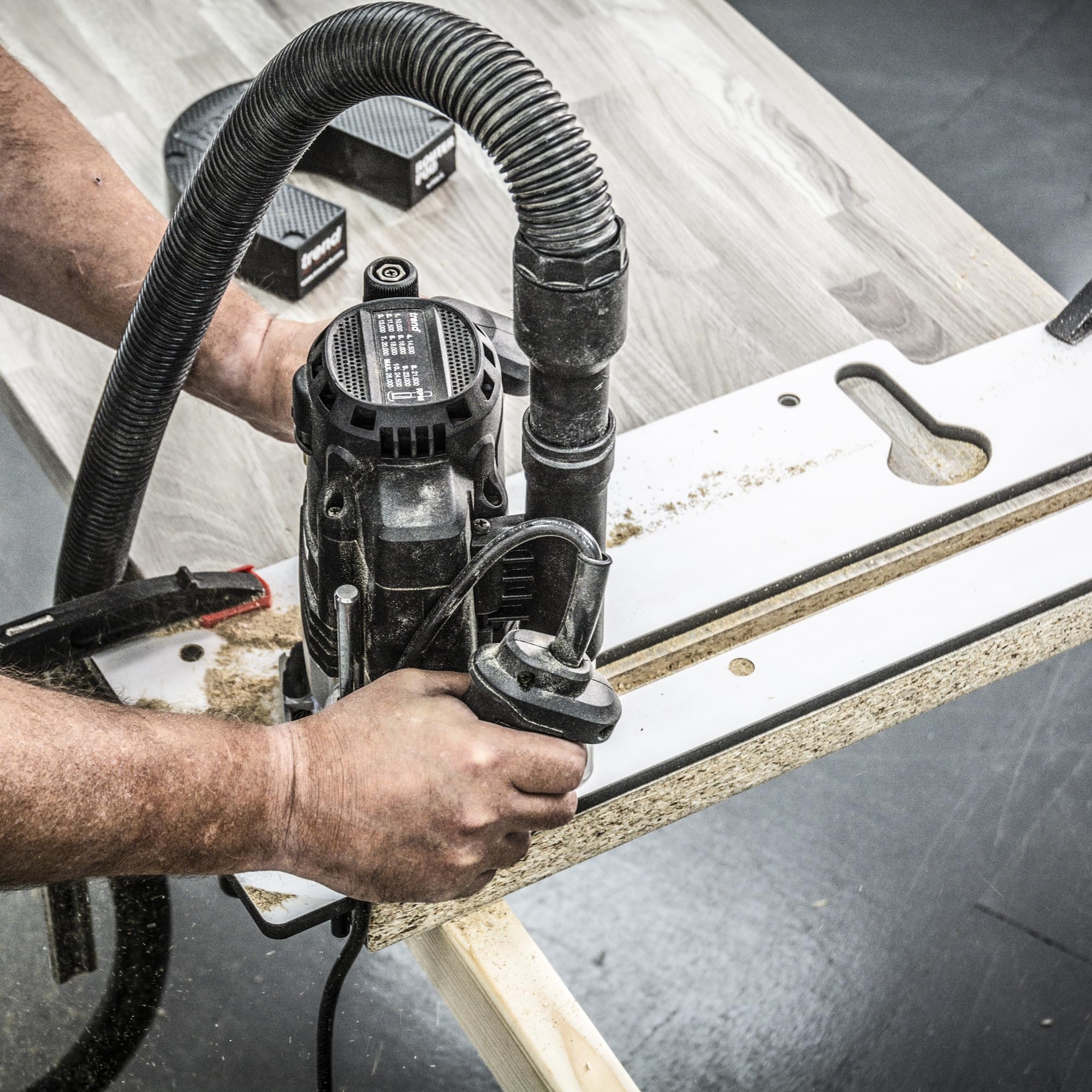 Trend Plantilla per Piani di Lavoro da Cucina con Taglio Peninsulare, per Piani Fino a 650mm, KWJ650