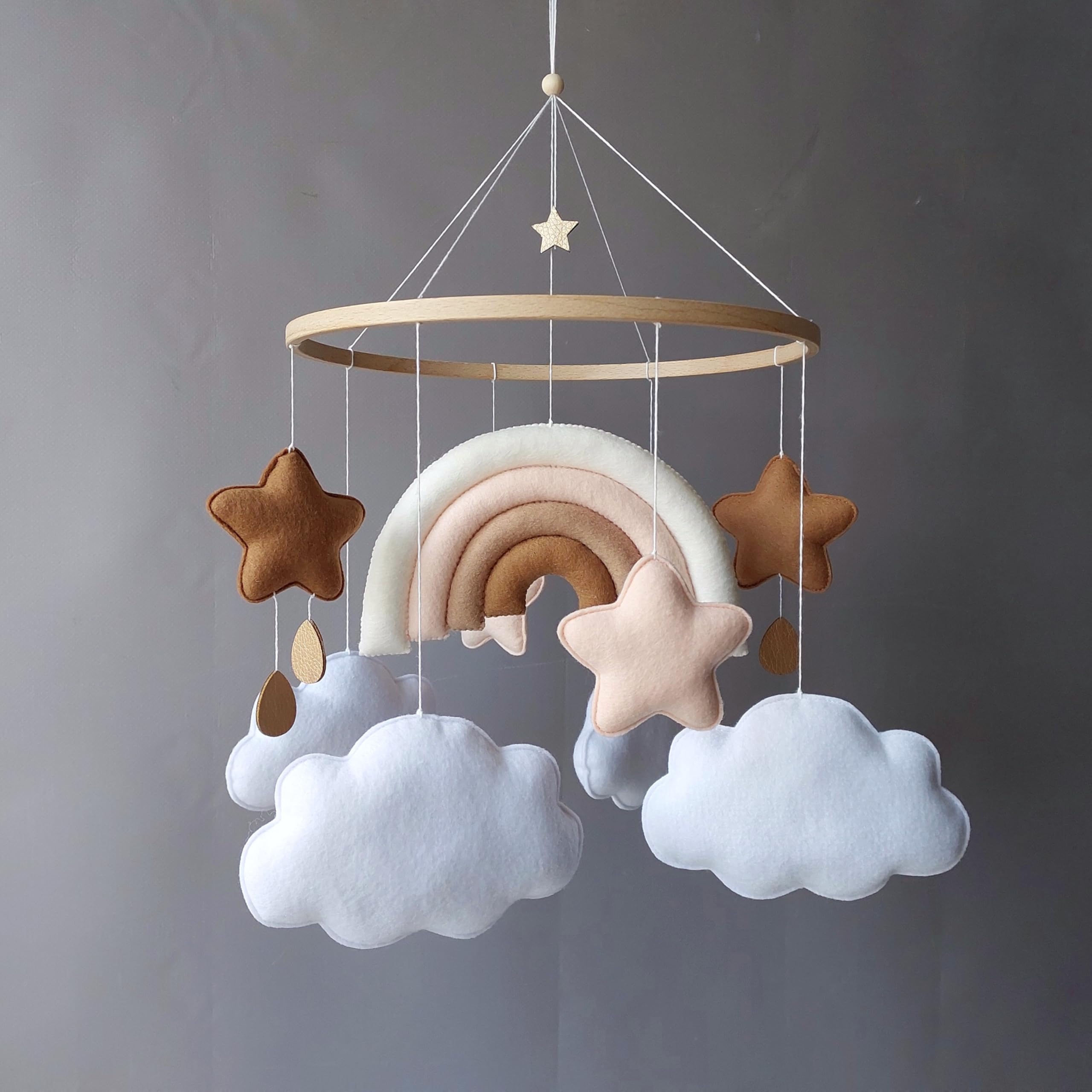 Regenbogen Baby Mobile – Neutrales Filz-Mobile mit Wolken & Sternen – Handgemachte Boho Deko fürs Babyzimmer – Hängemobile fürs Babybett oder die Wiege